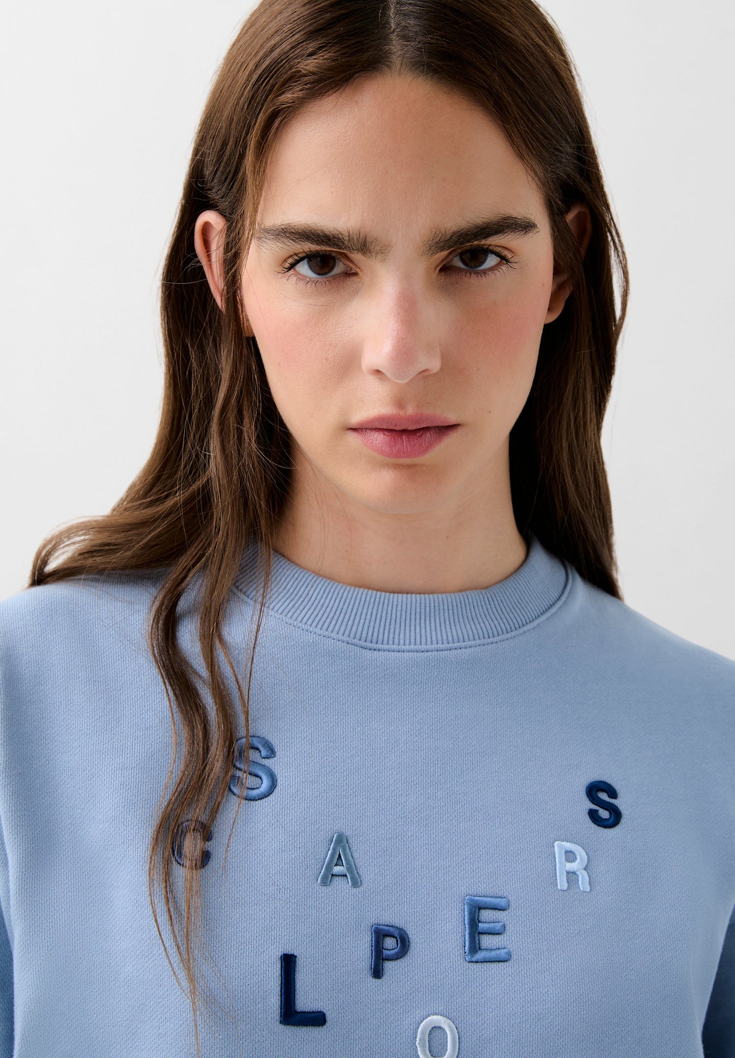 POLERÓN LETRAS BORDADAS