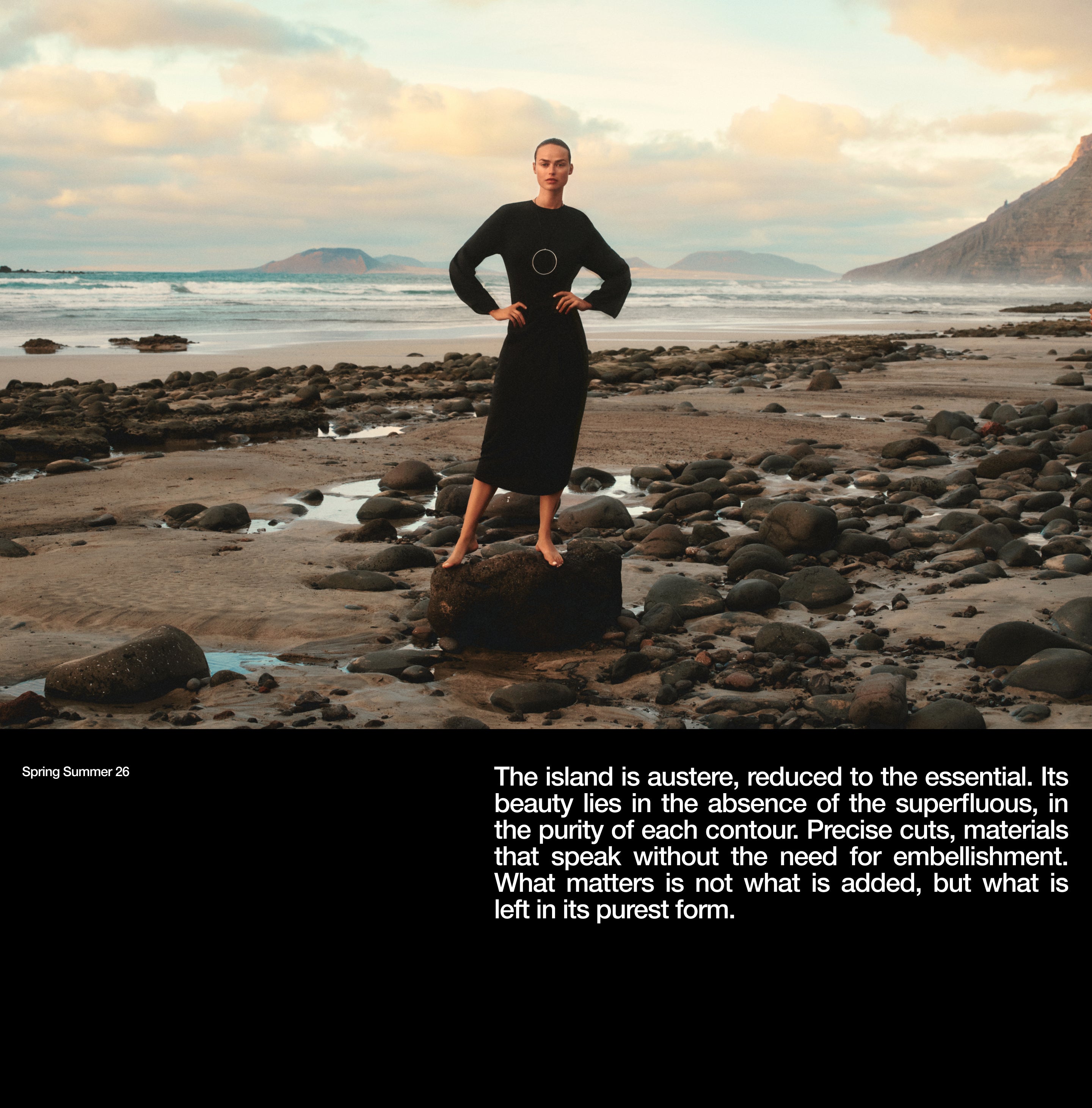 040925_des_ss25_w_15