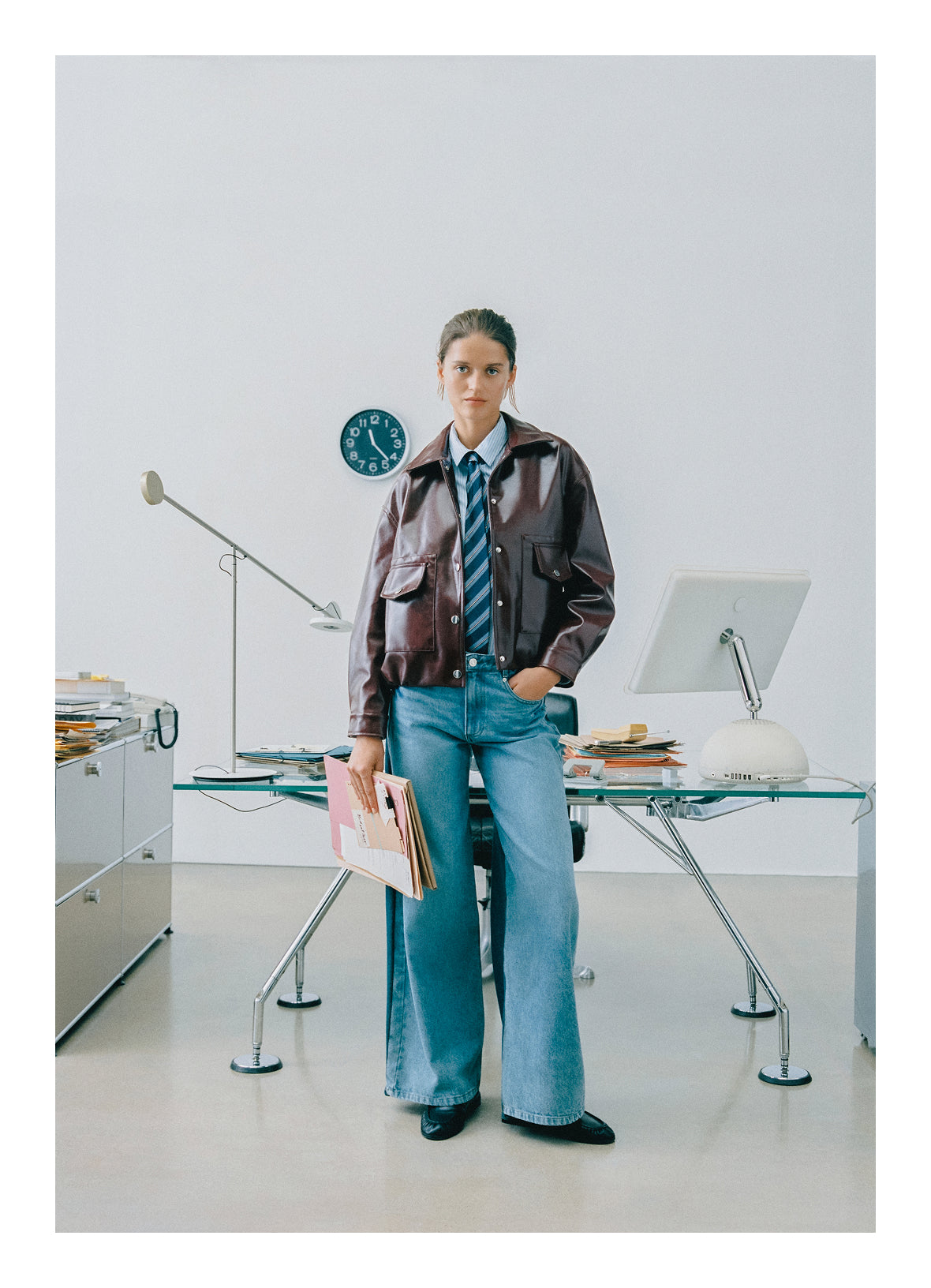 070925_mob_backtooffice_woman_03