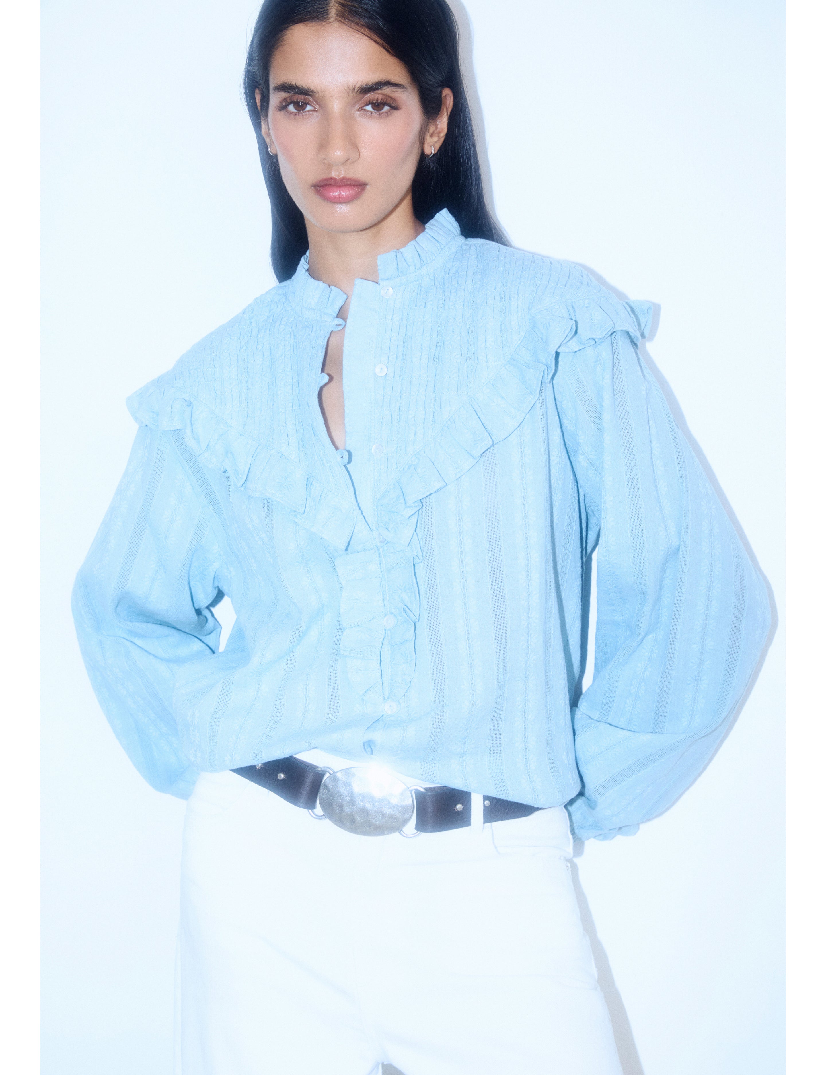 071025_des_closet_anjali_m_08
