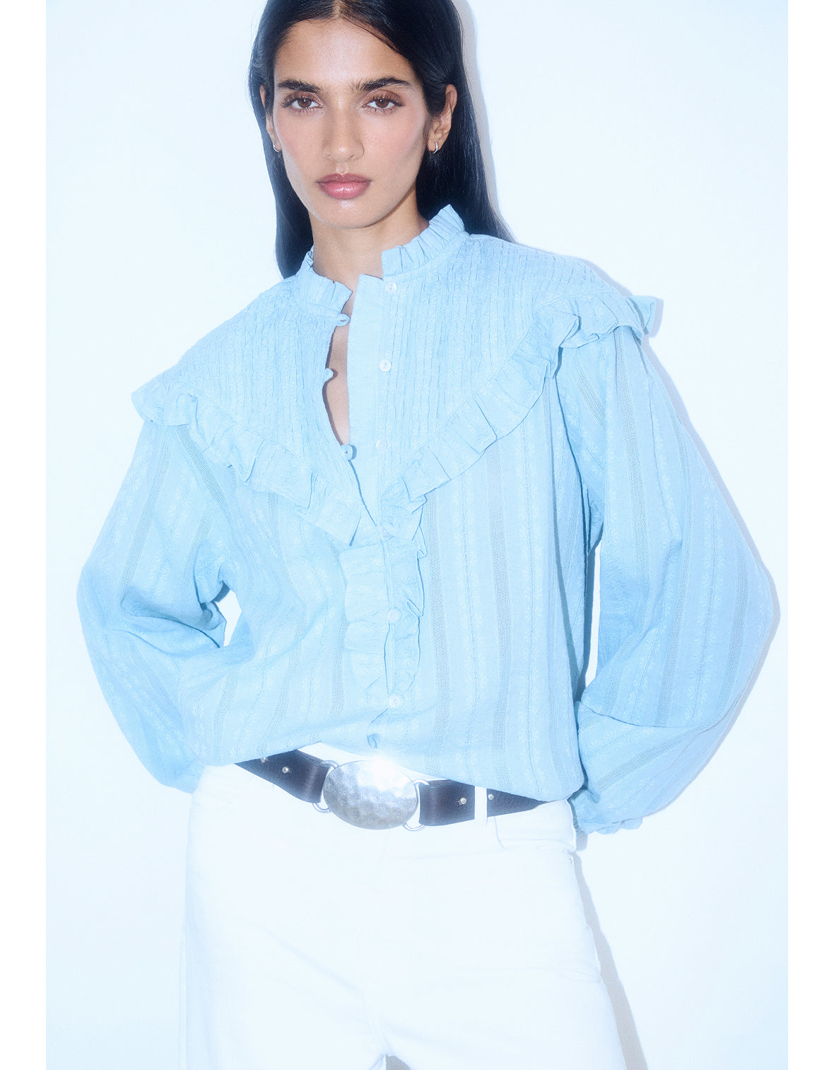 071025_mob_closet_anjali_m_08