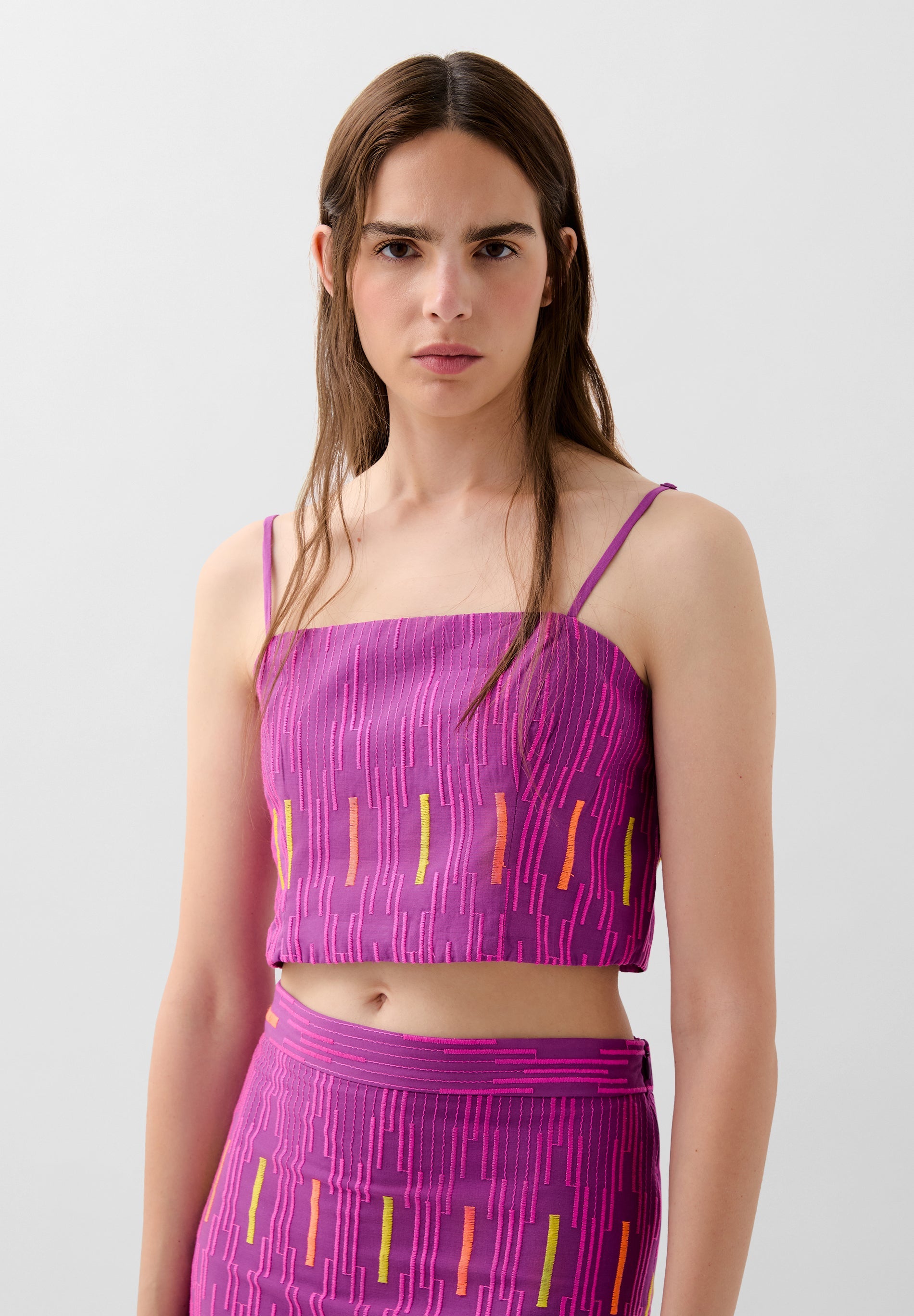 TOP BORDADOS TIRANTES