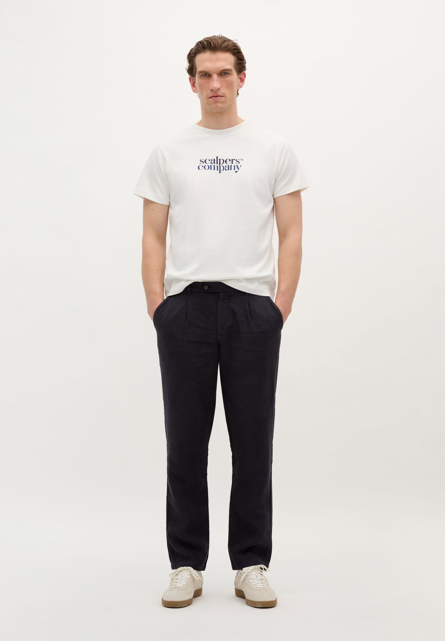 CAMISETA LOGO CONTRASTE