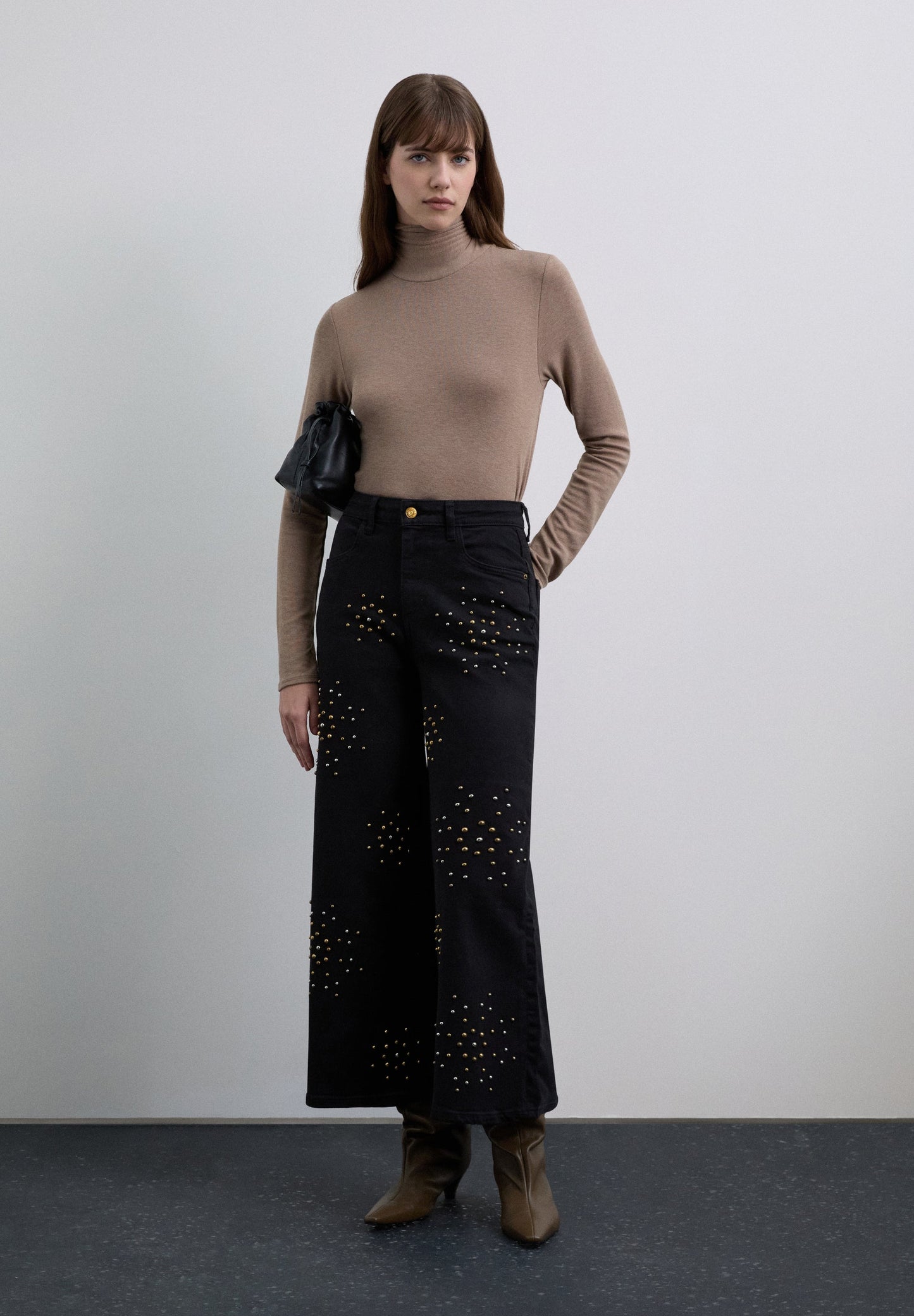 JEANS CULOTTE TACHUELAS