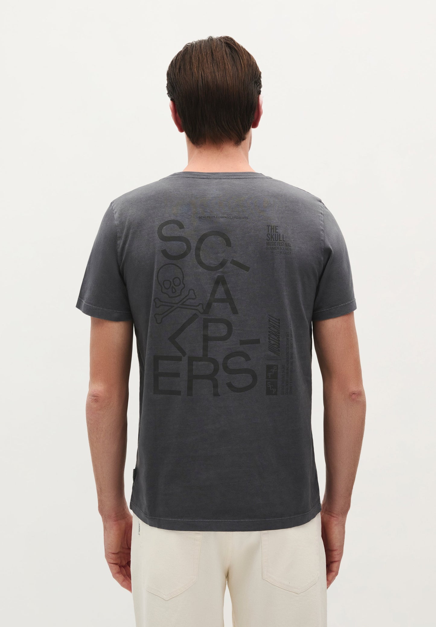 POLERA LOGO CALAVERA