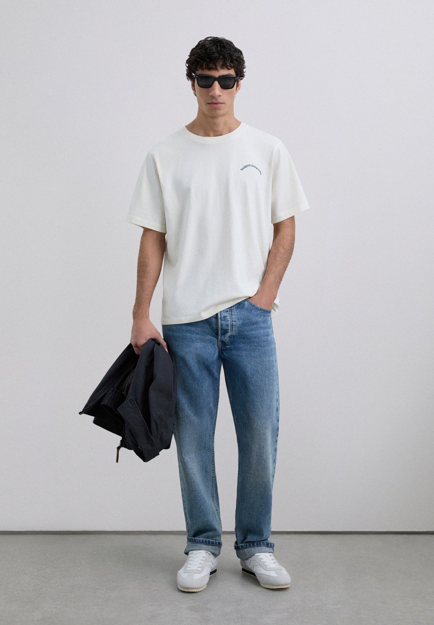 POLERA PRINT LOGO CONTRASTE