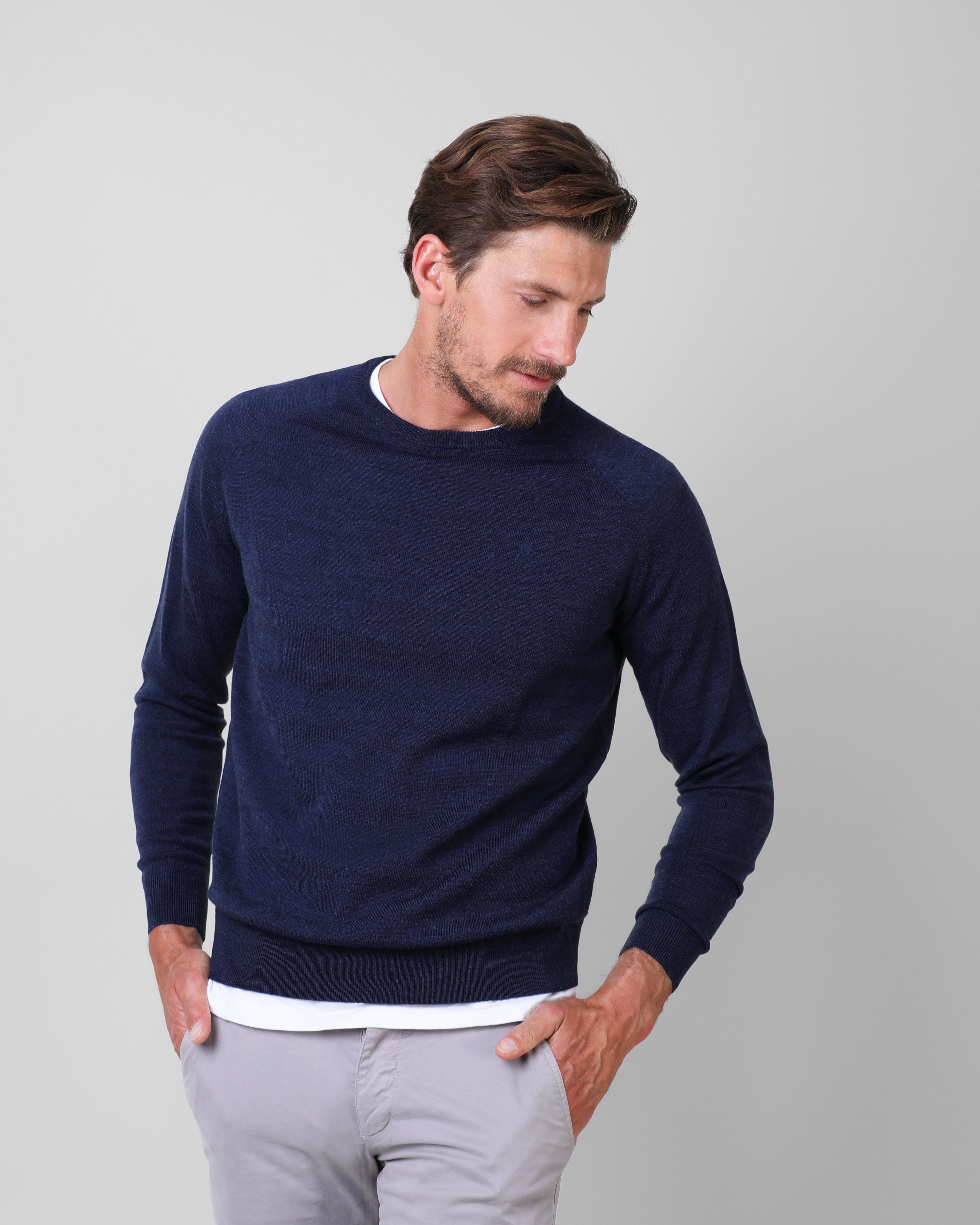 CLASSIC ROUND-NECK INDIGO