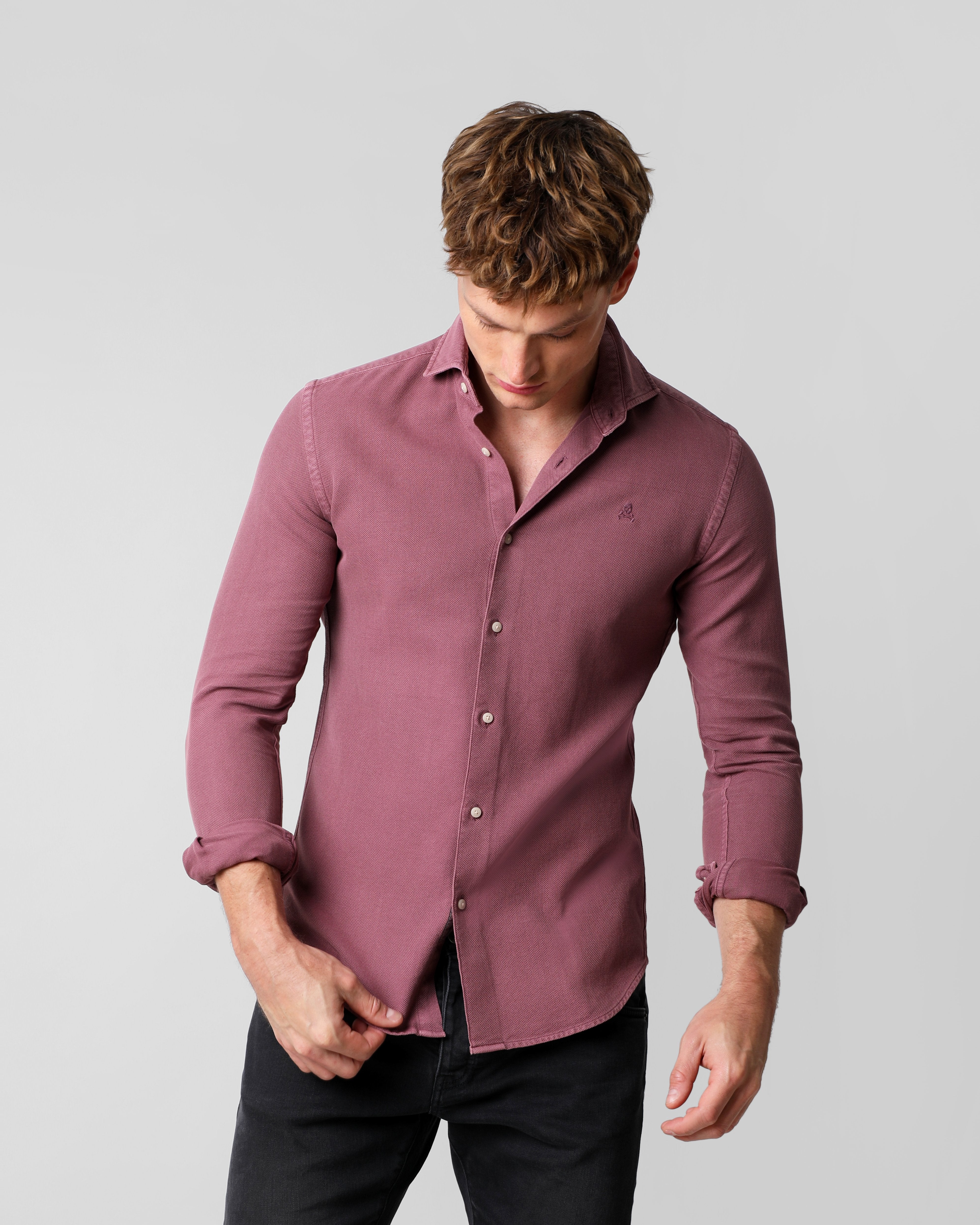 CAMISA TIPO POLO CALAVERA
