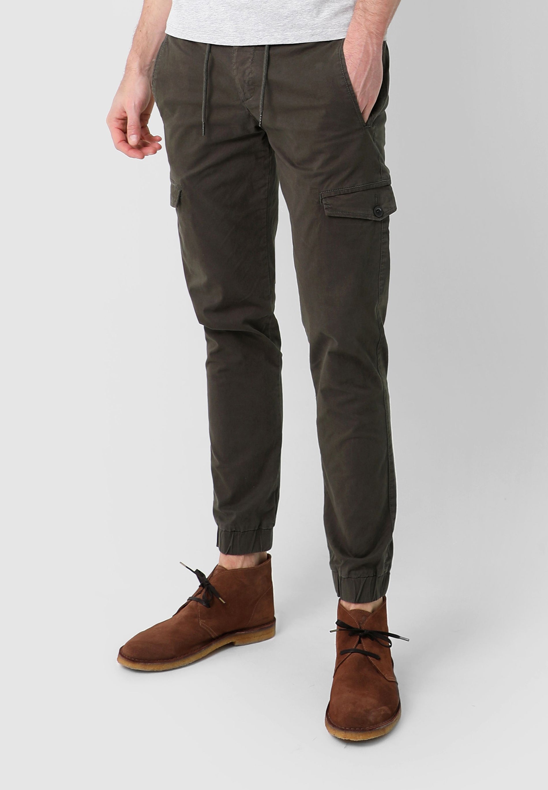 PANTALÓN CARGO