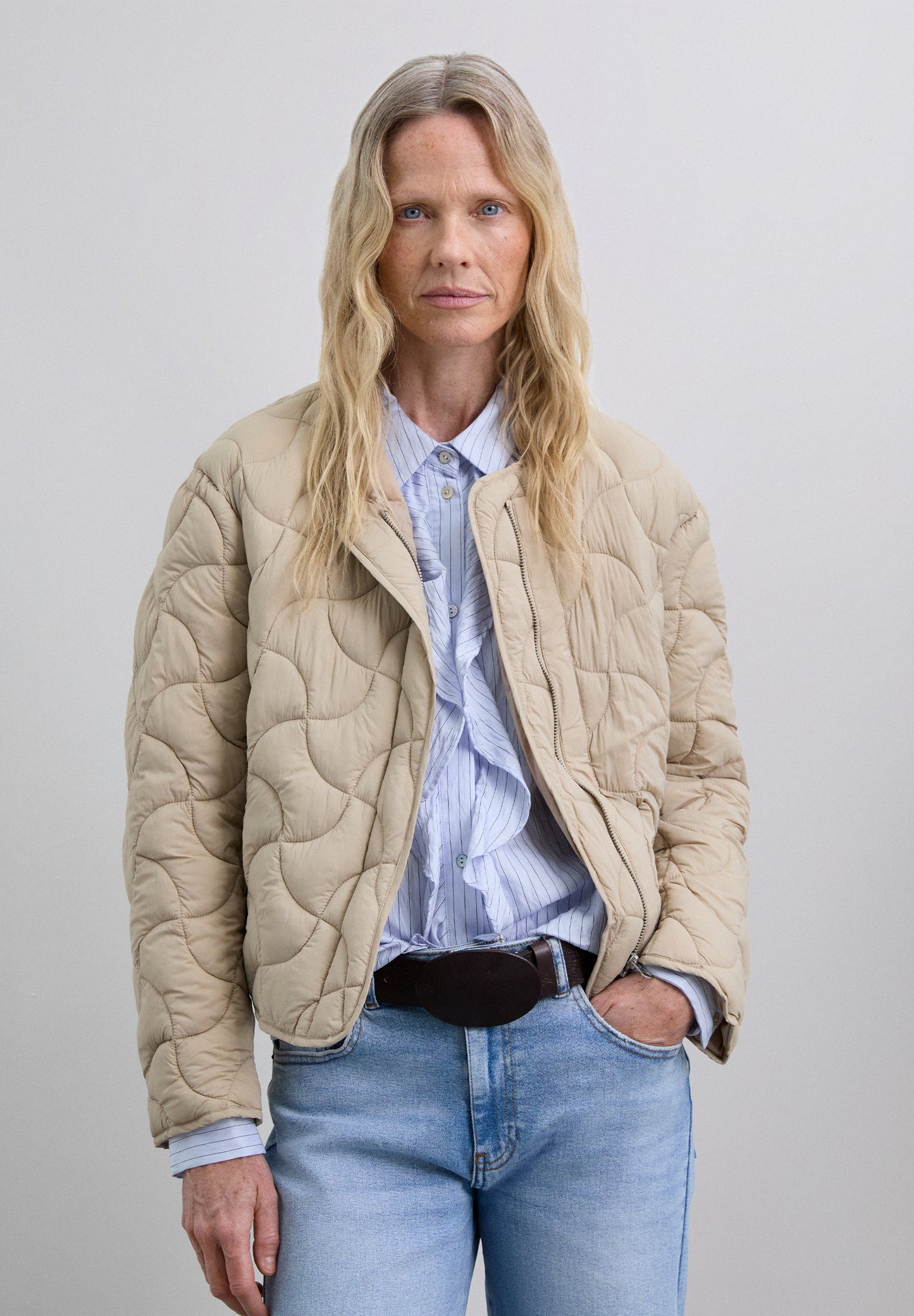CHAQUETA ACOLCHADA CORTE REGULAR