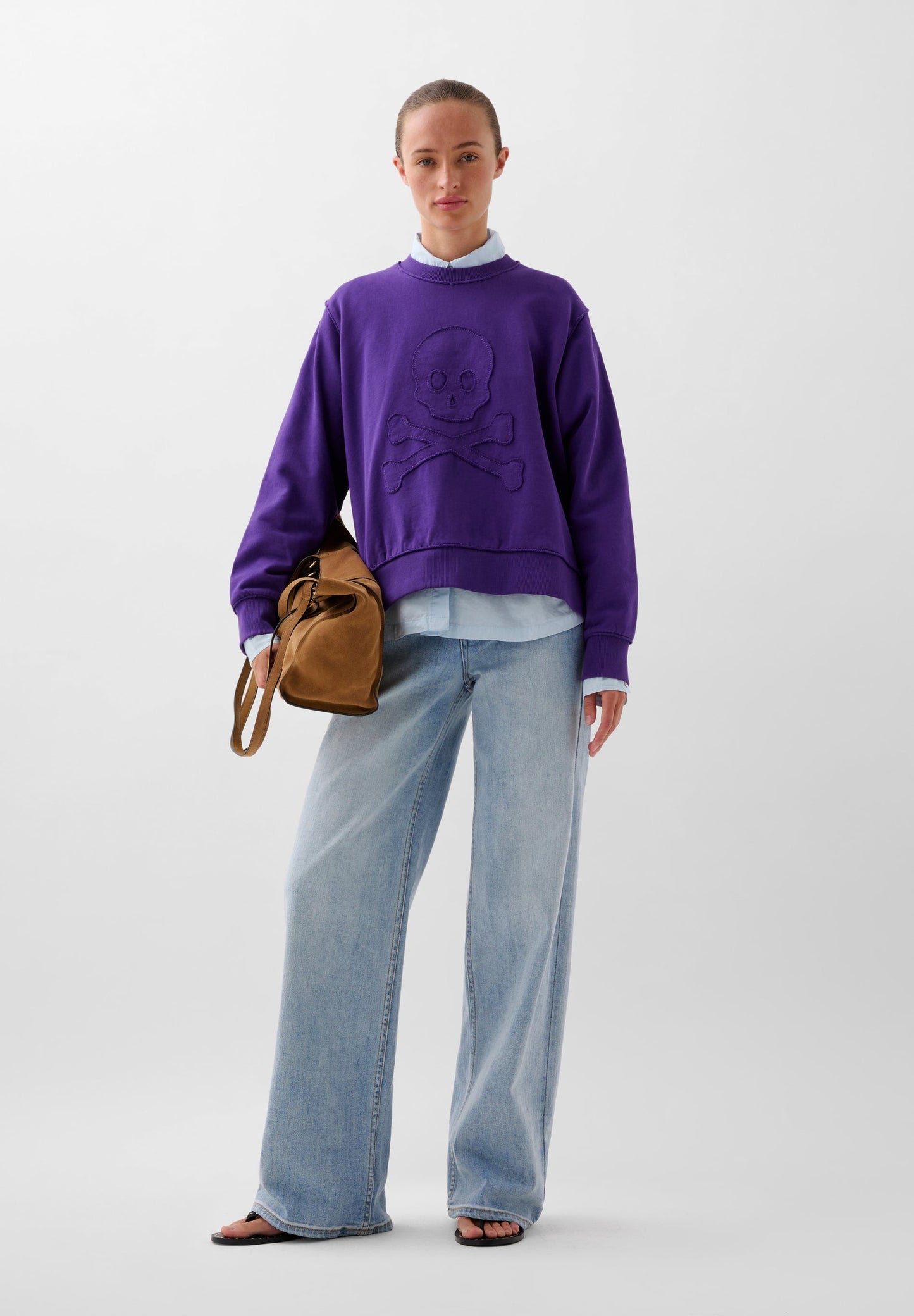 POLERÓN CALAVERA RELIEVE FRONTAL