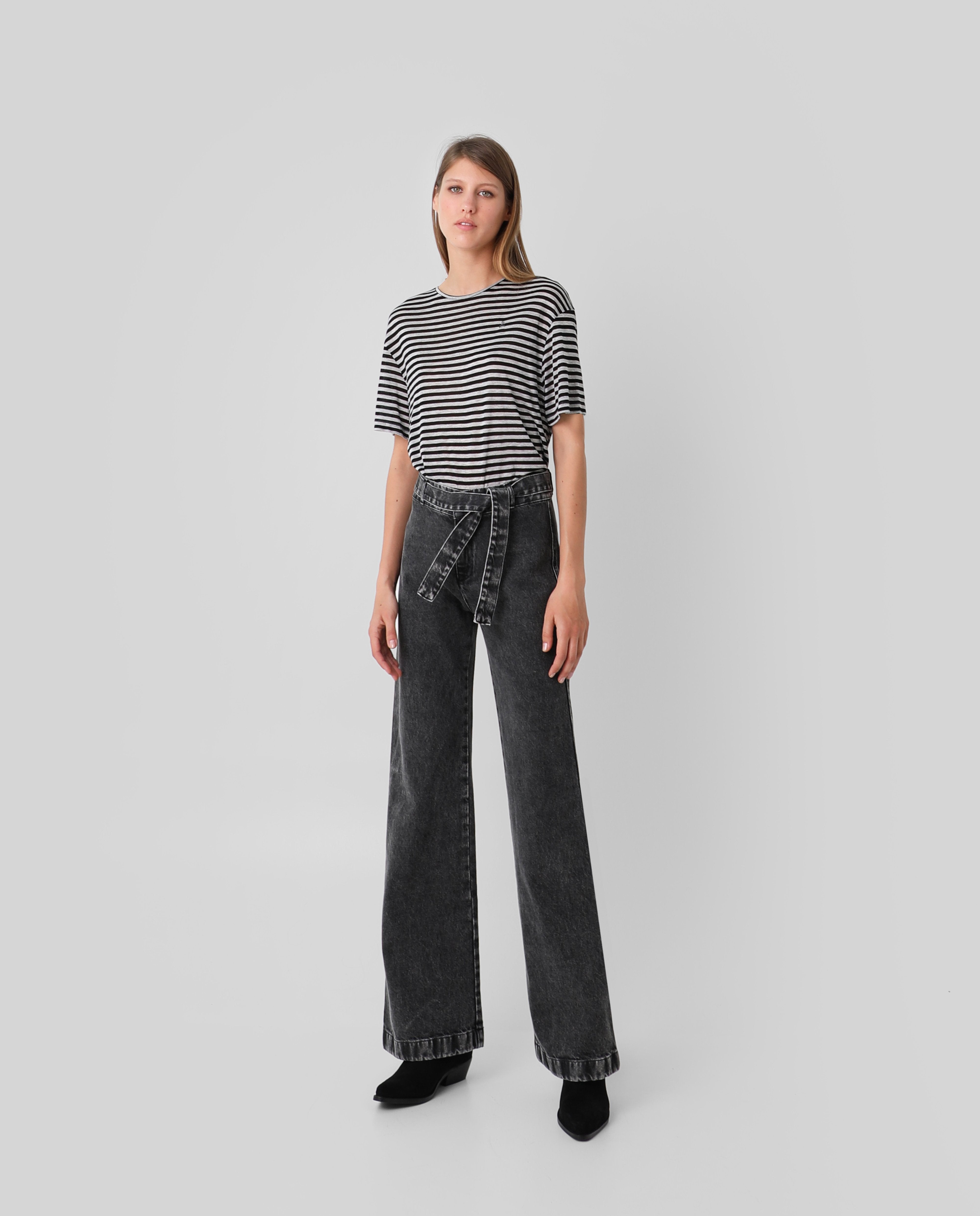 JEANS FLARE CINTURÓN