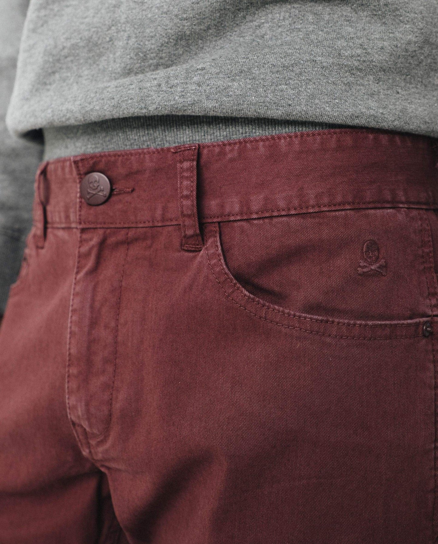 PANTALÓN CINCO BOLSILLOS