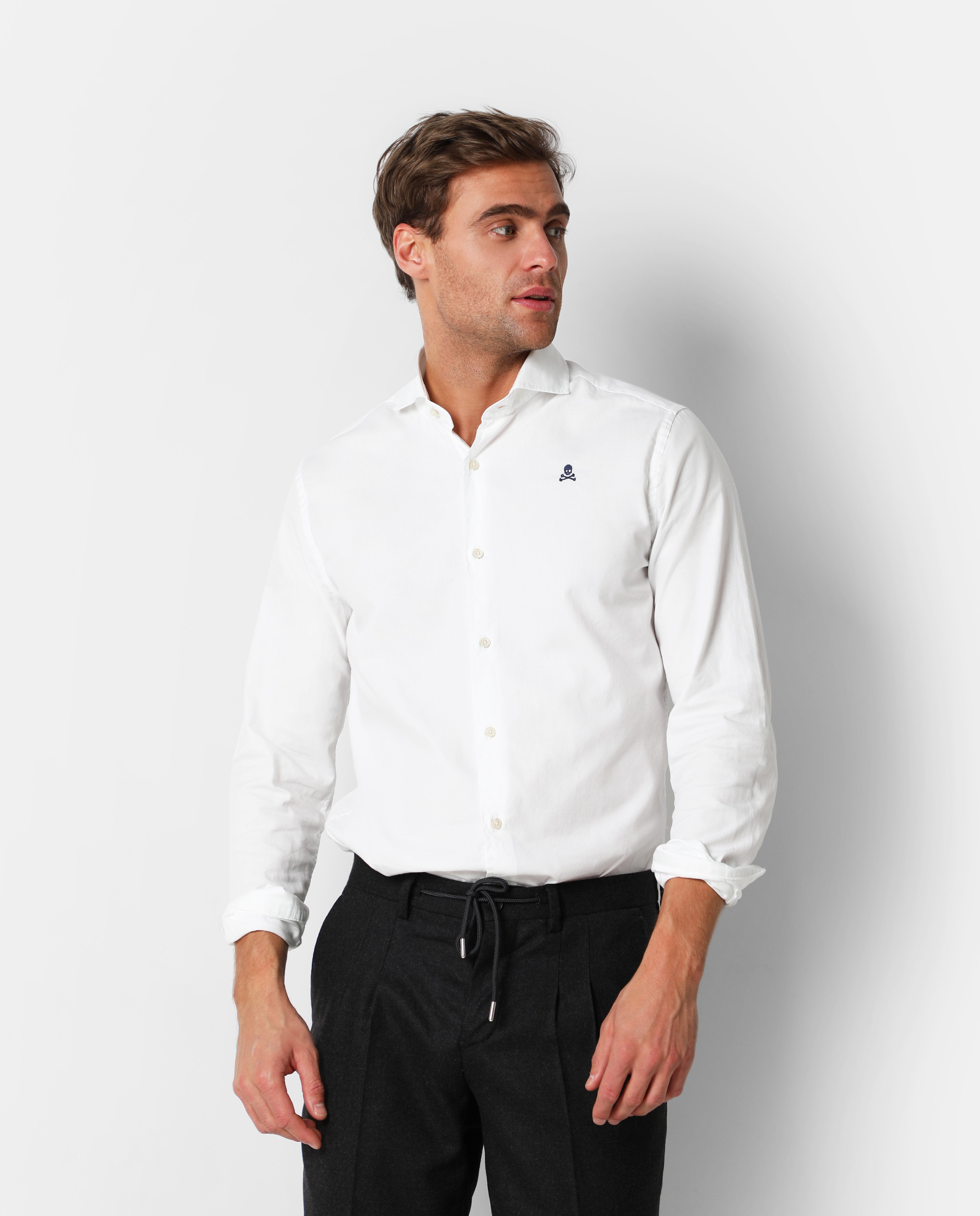 CAMISA BÁSICA CALAVERA