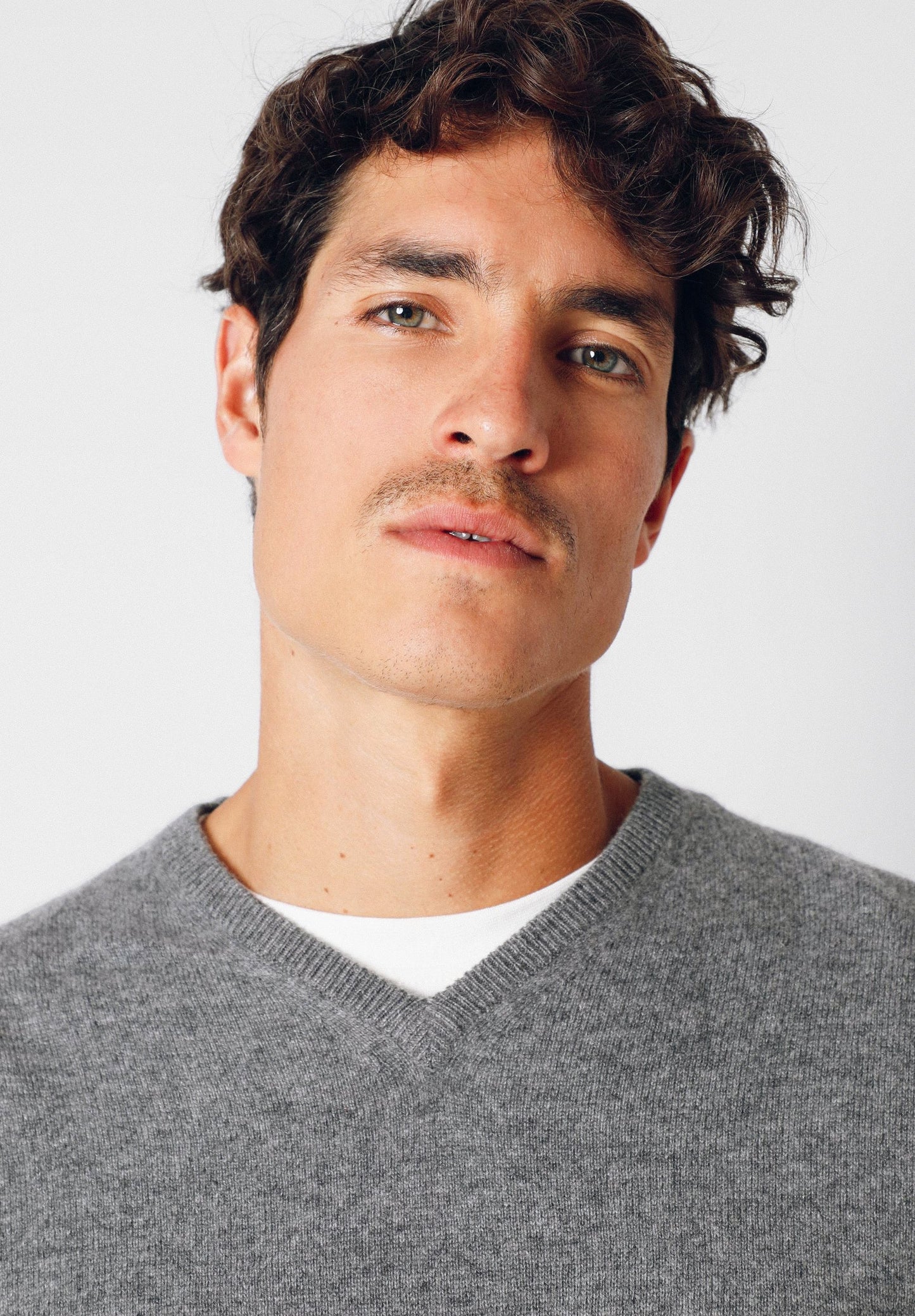 JERSEY CASHMERE CUELLO PICO