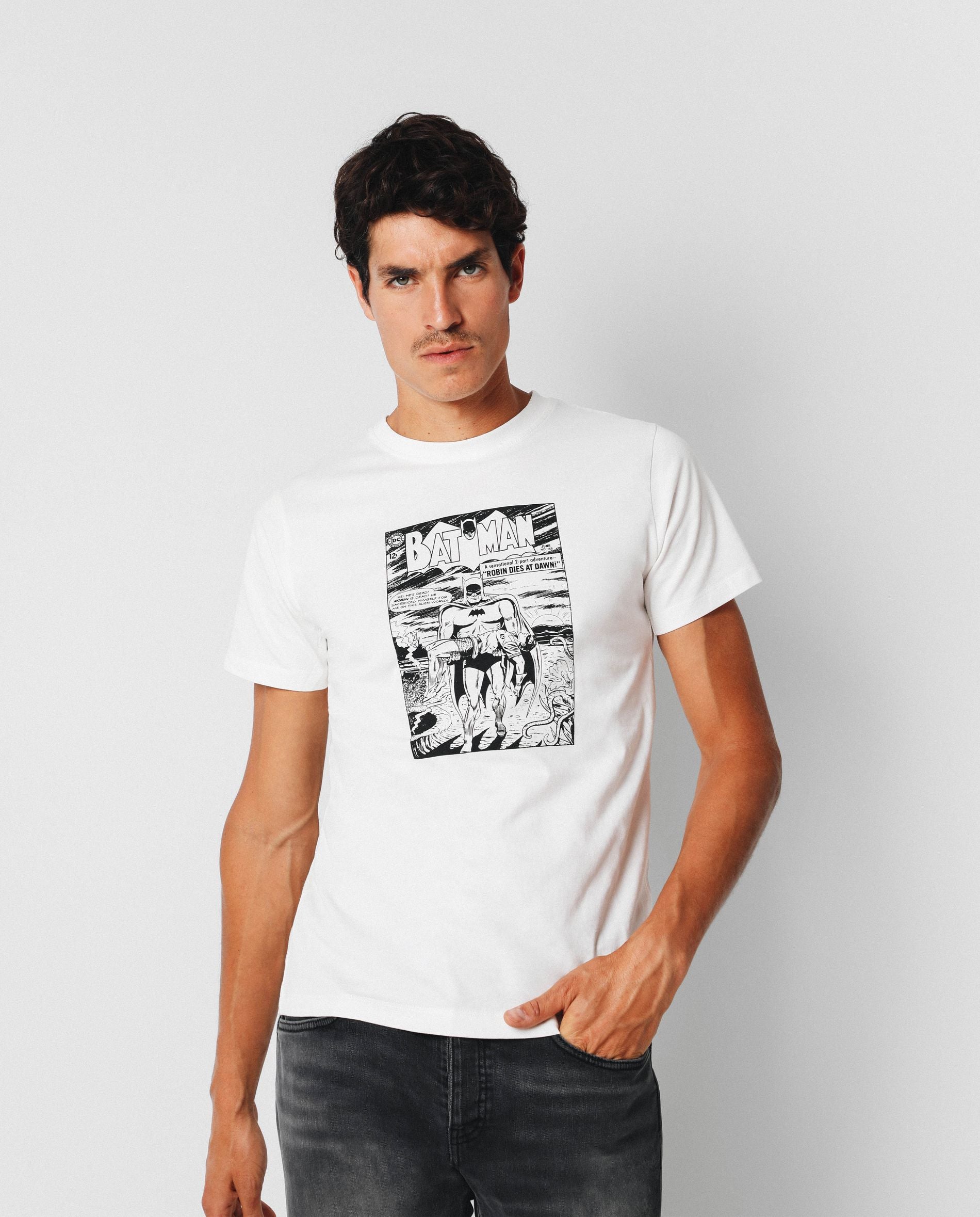 BAT COMIC TEE