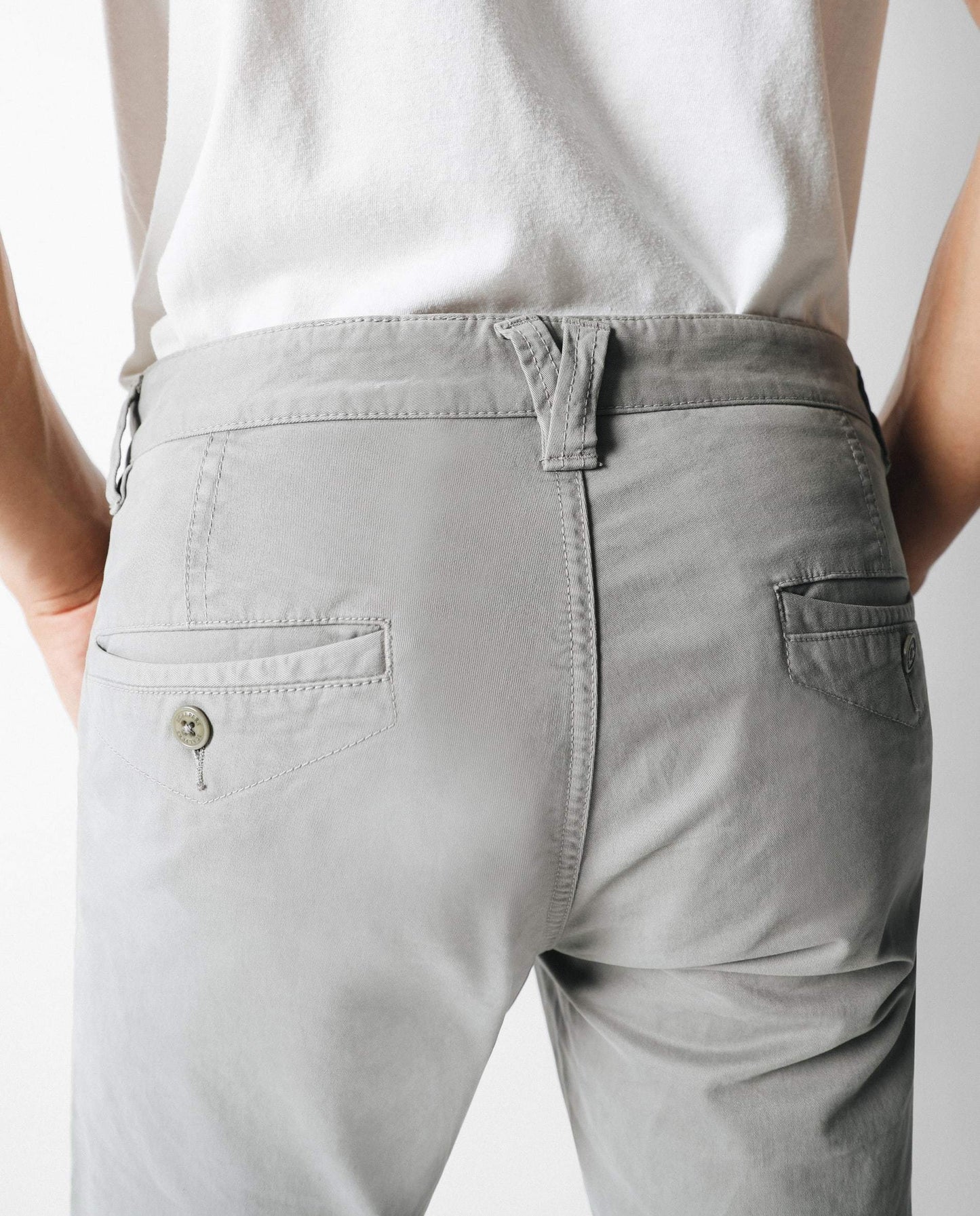 PANTALÓN CHINO BÁSICO