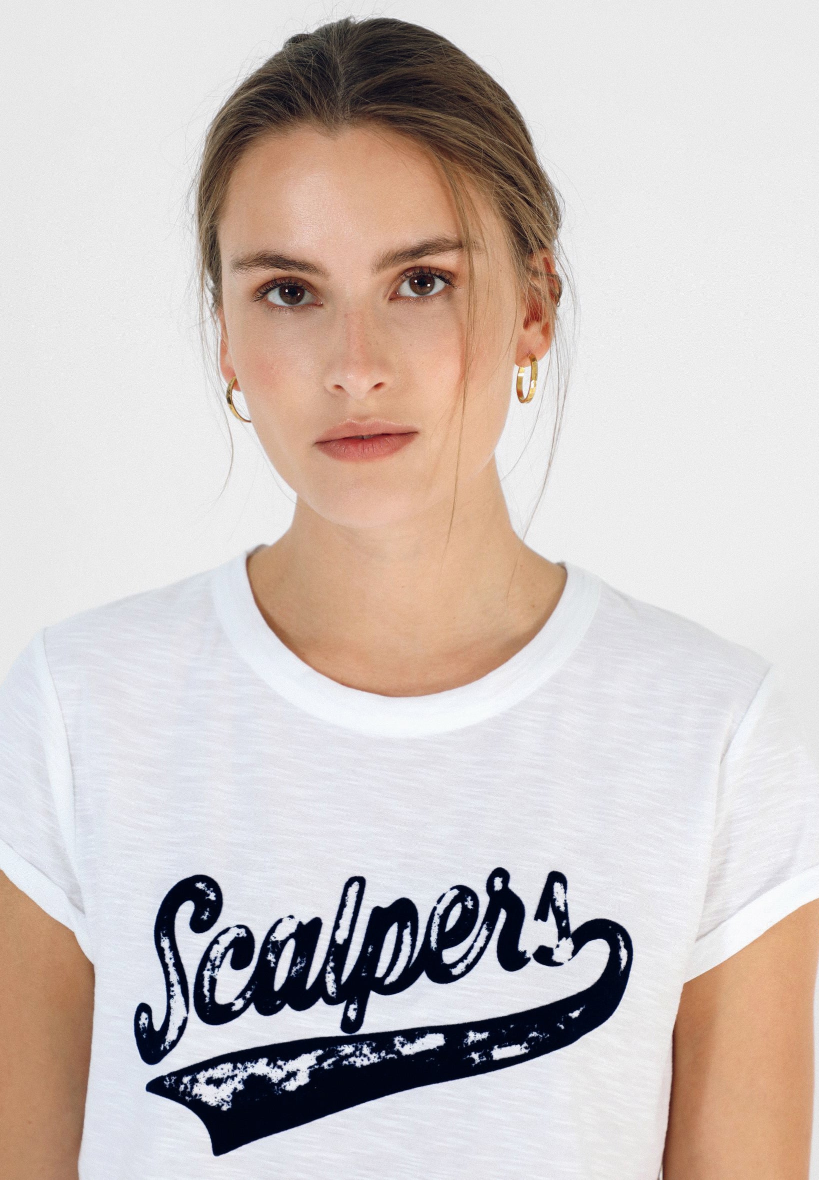 CAMISETA LOGO SCALPERS