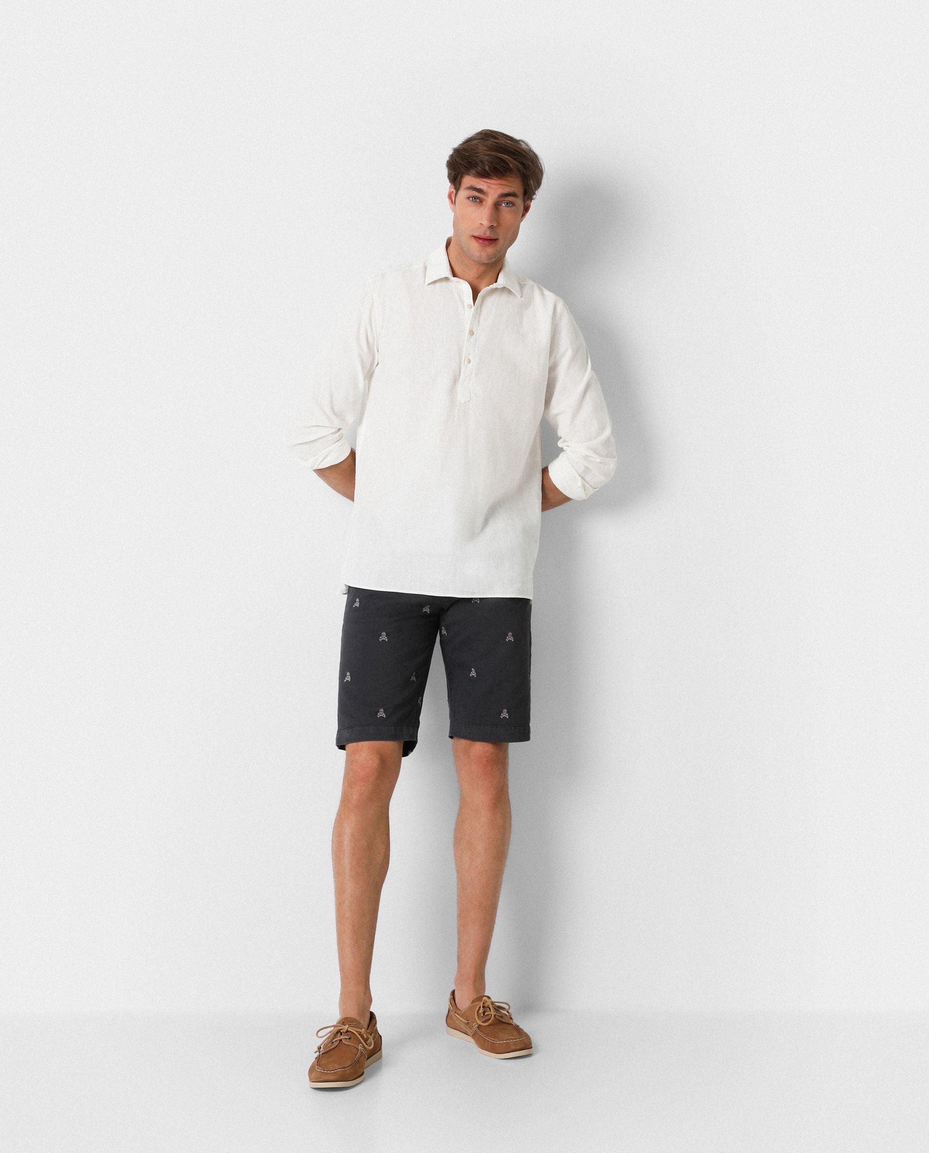 BERMUDAS CALAVERAS ALL OVER