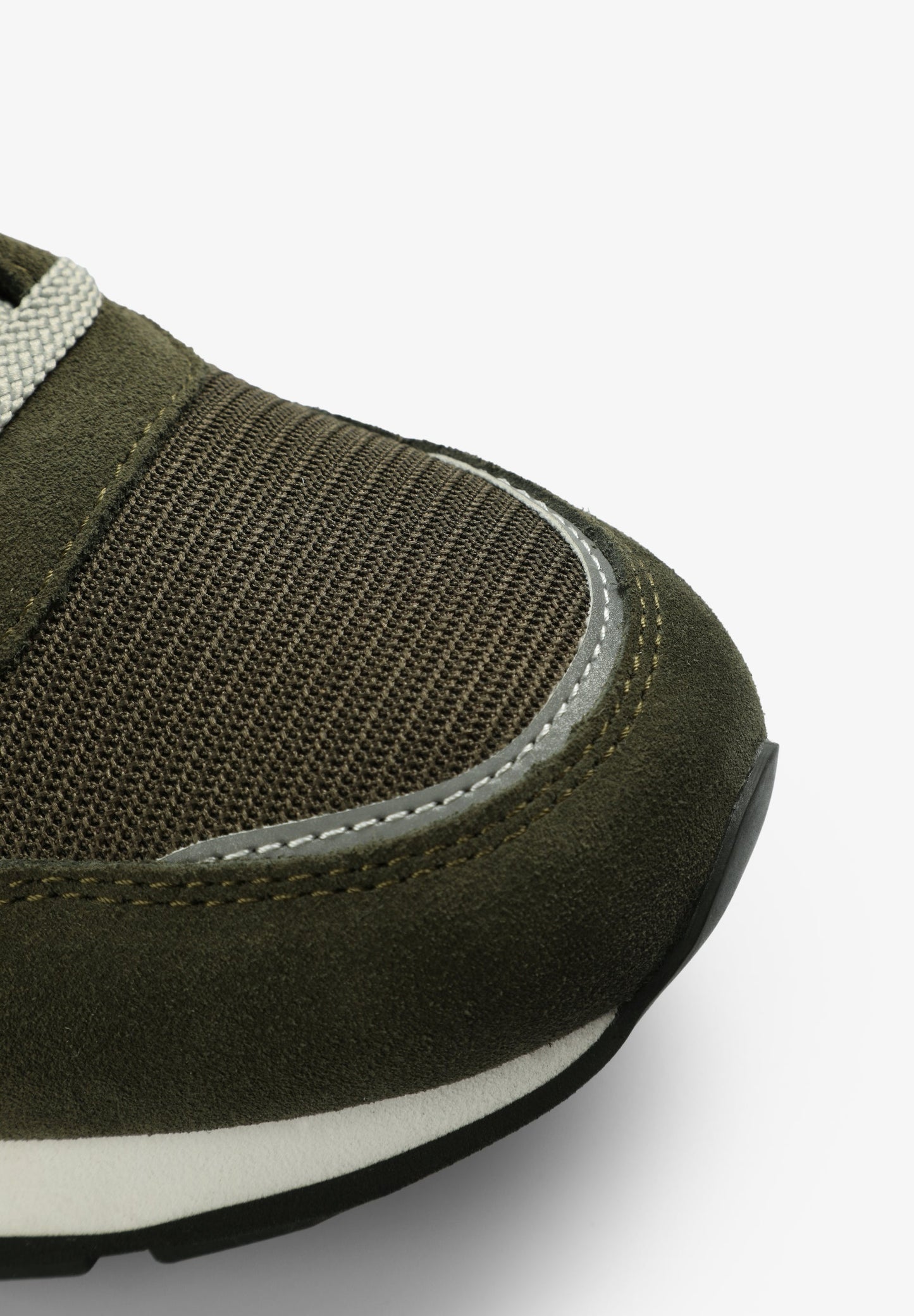 SNEAKERS RETRO CALAVERA