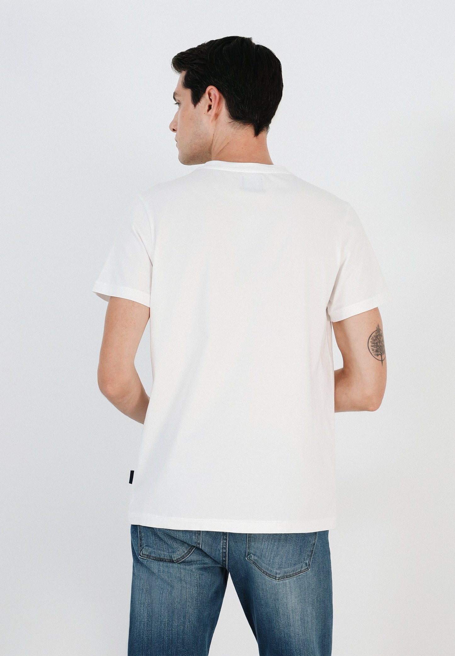 CAMISETA CALAVERA BORDADA DELANTERO