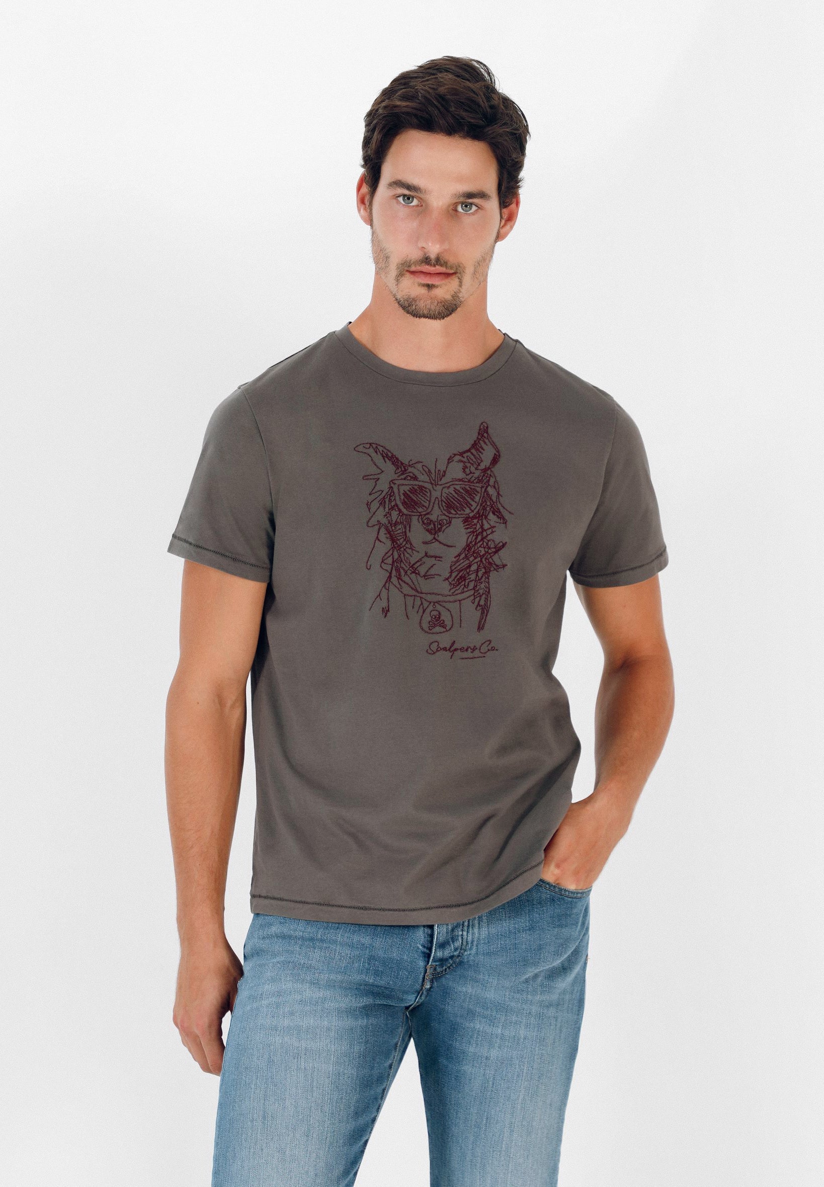 CAMISETA DIBUJO BORDADO