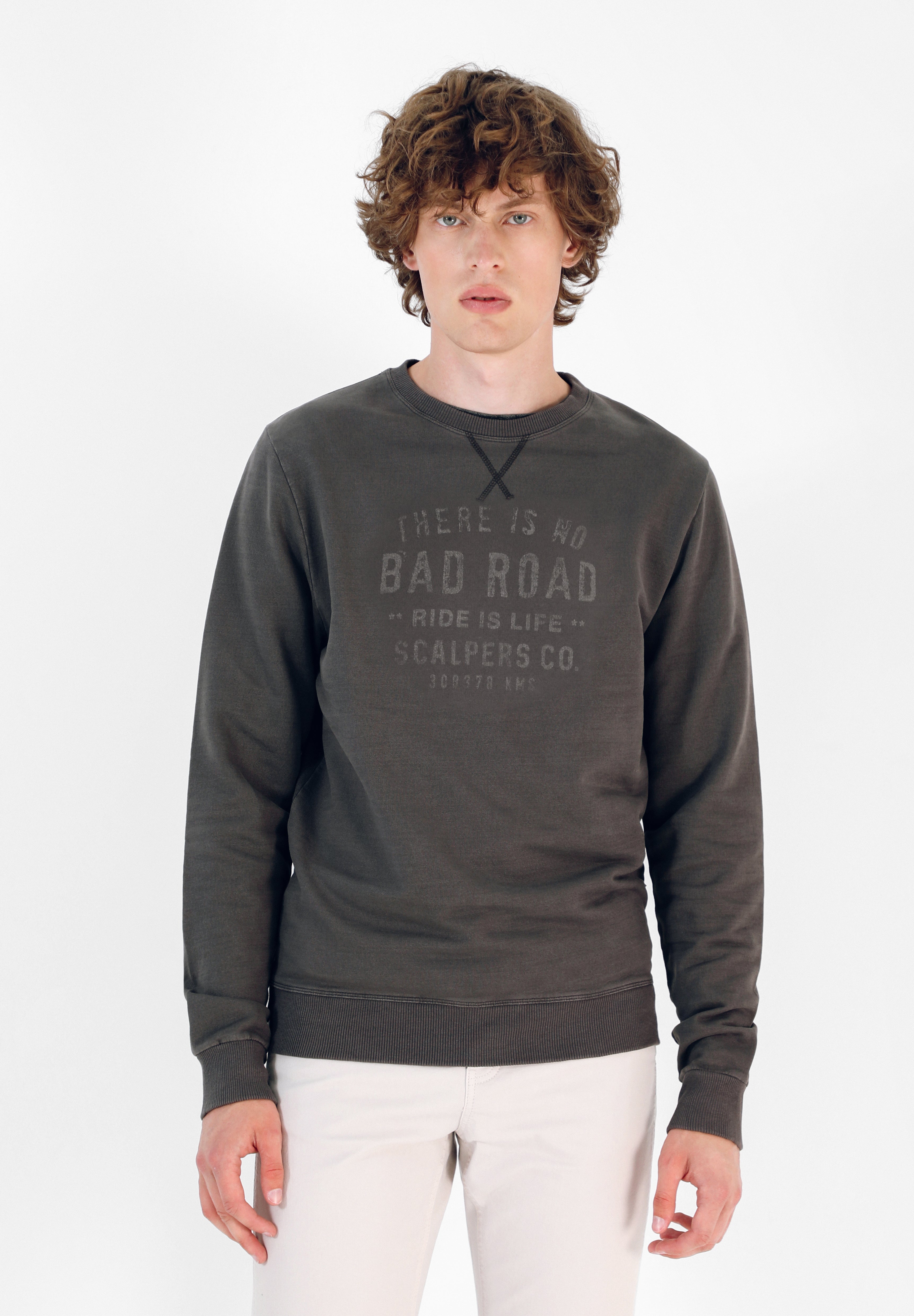 SUDADERA COSTURA CUELLO