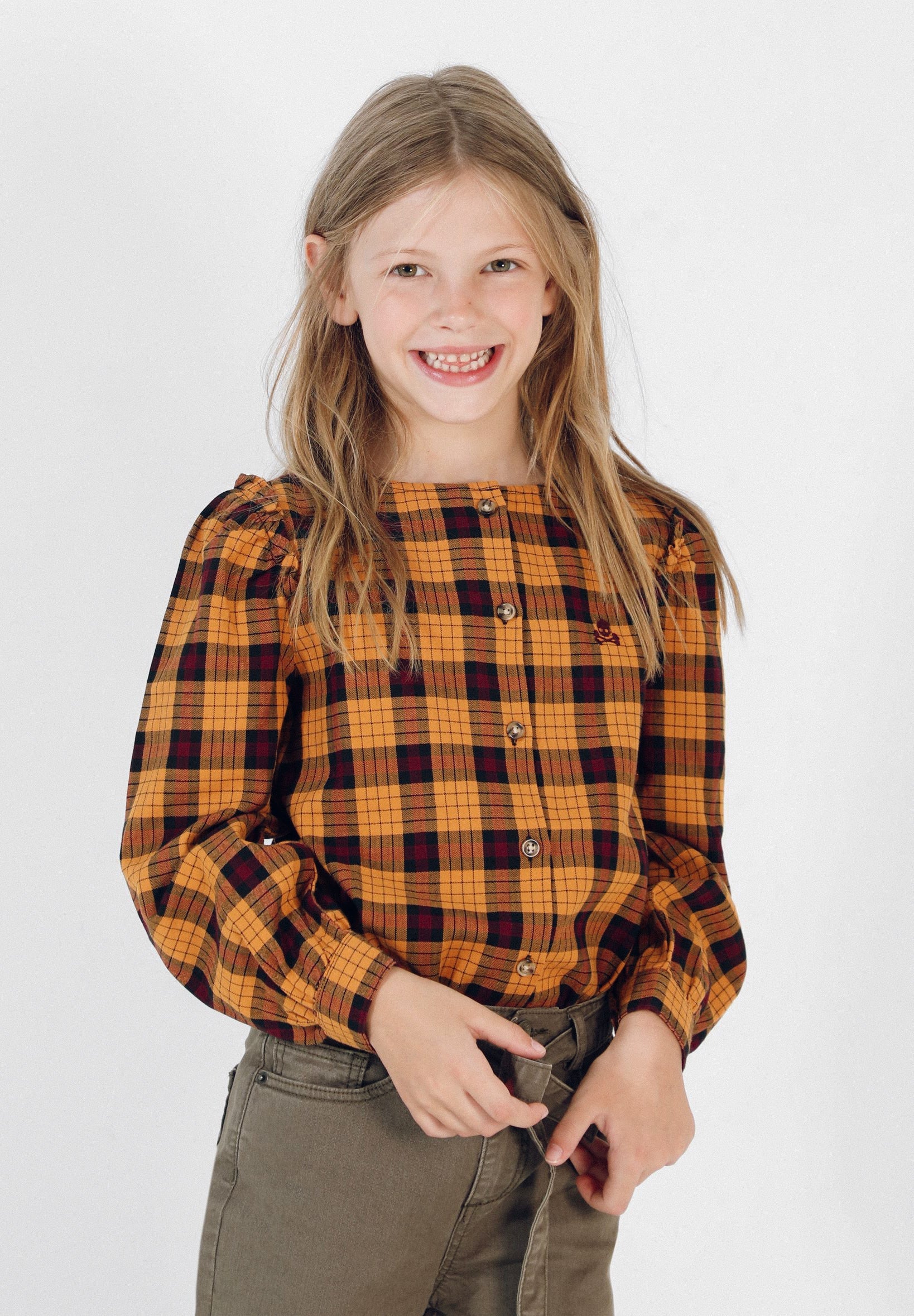 BLUSA CUADROS MANGA ABULLONADA
