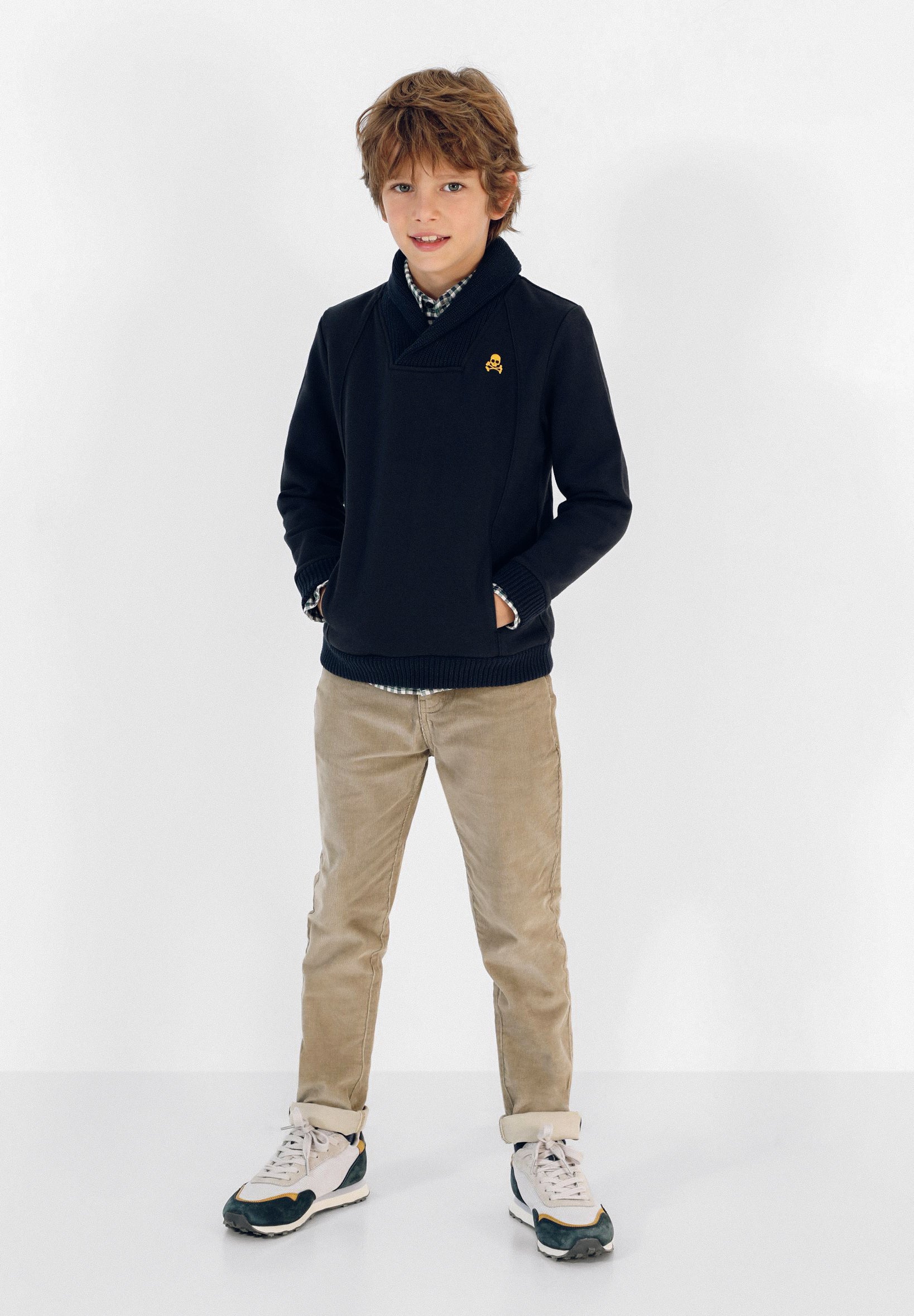 SUDADERA CUELLO SUBIDO