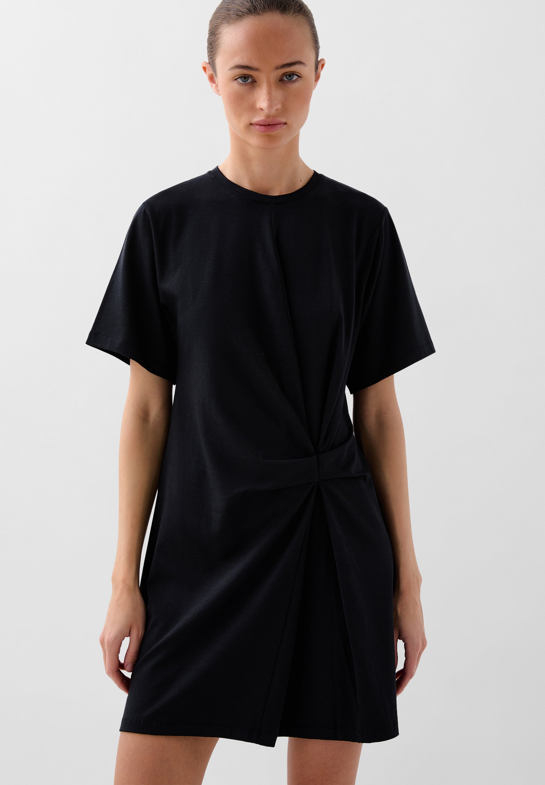 VESTIDO MINI DETALLE NUDO