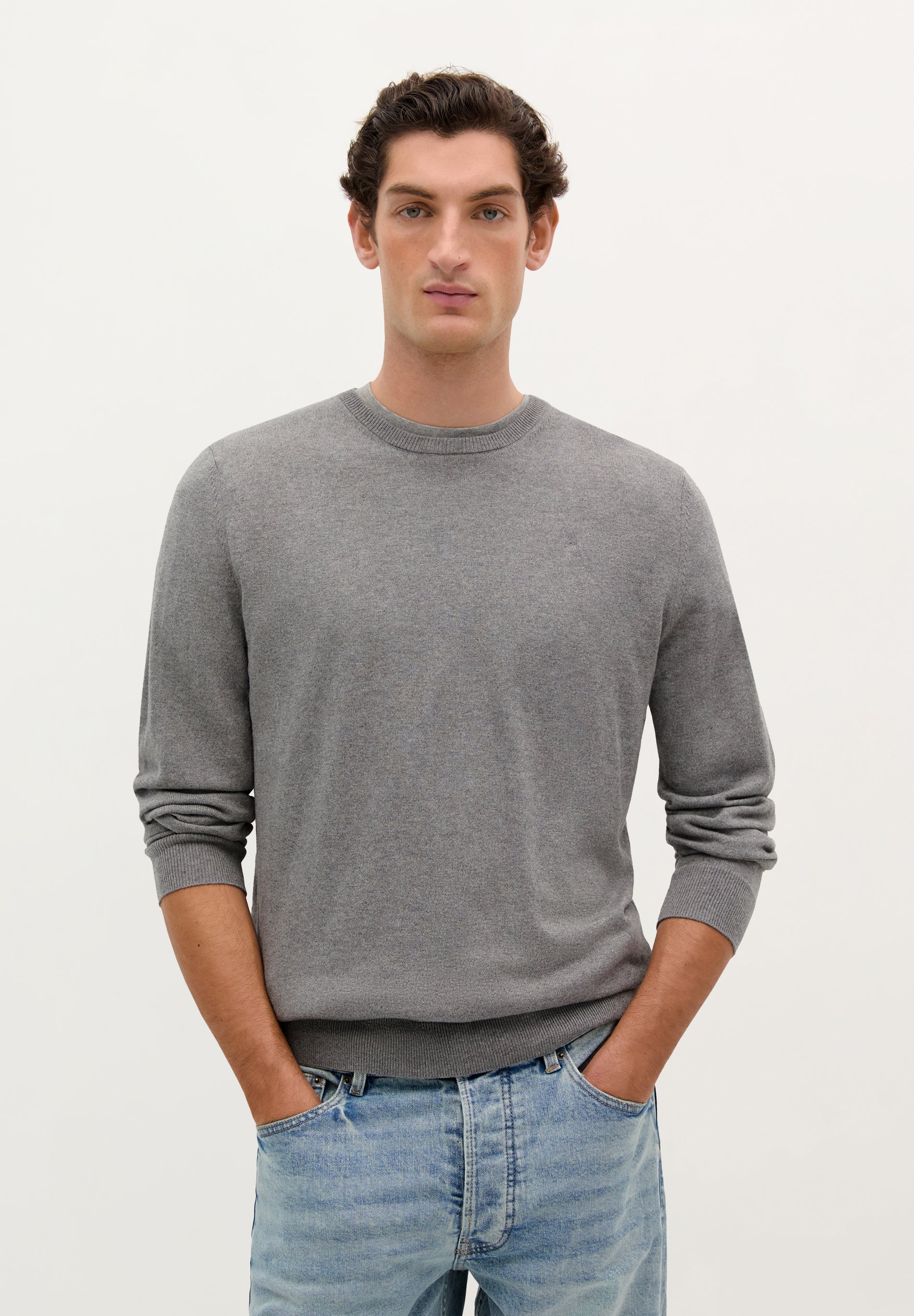 SWEATER CUELLO REDONDO CALAVERA