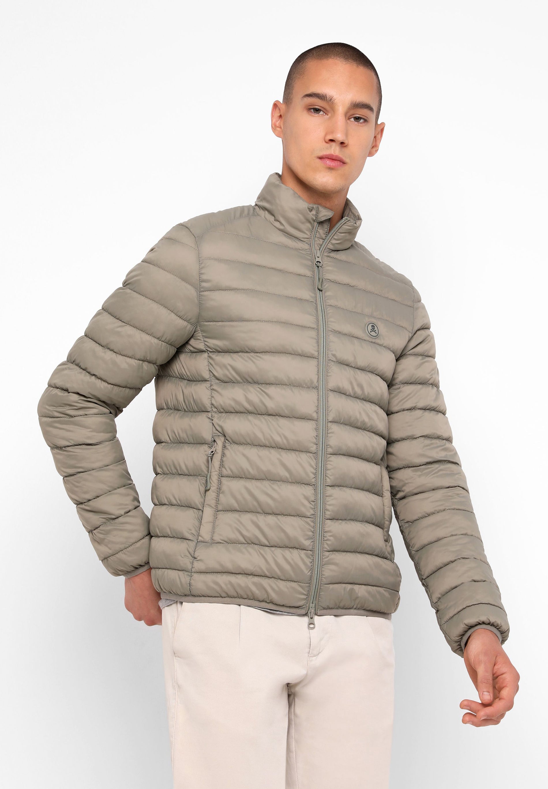 CHAQUETA ACOLCHADA LIGERA