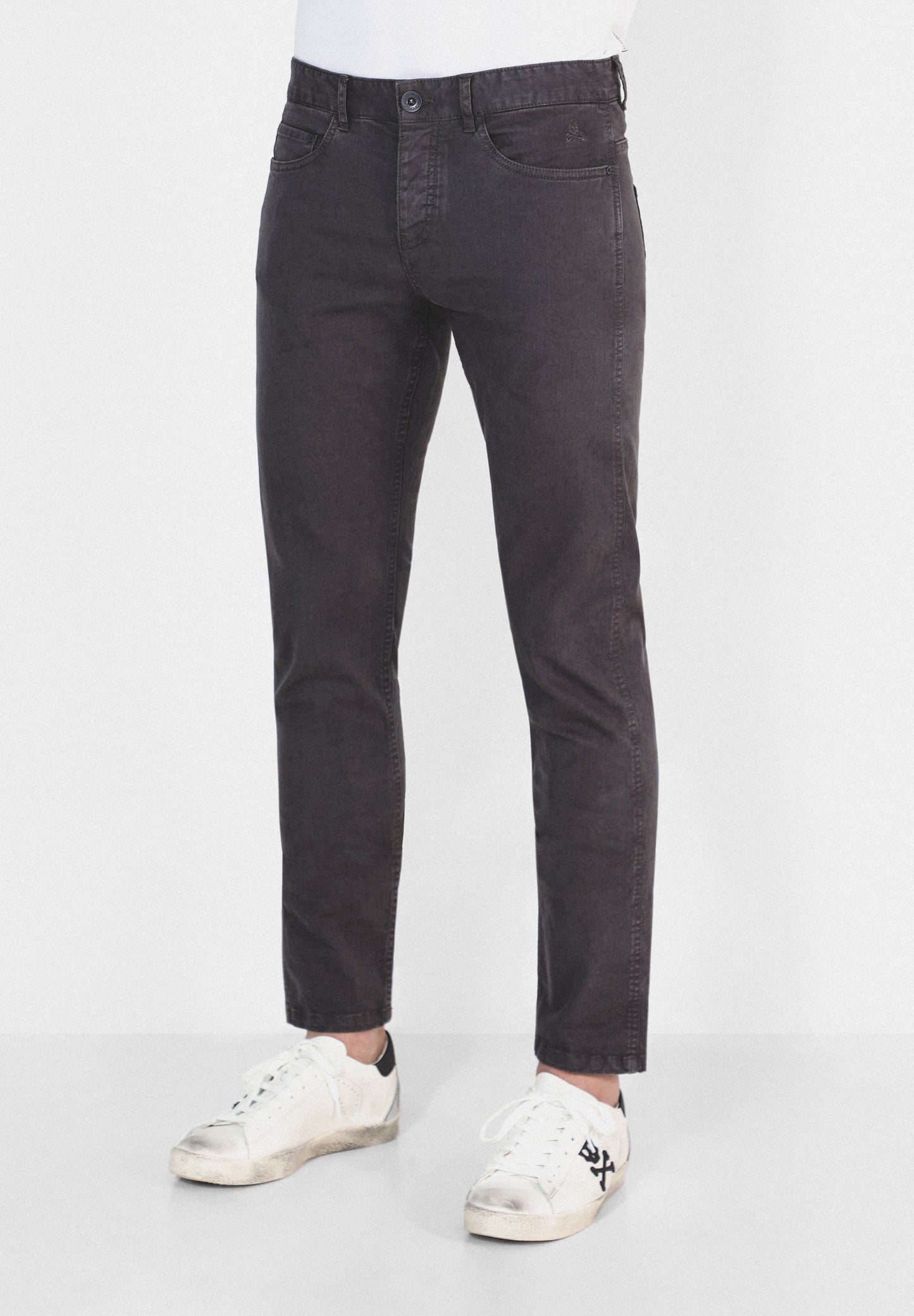 PANTALÓN CINCO BOLSILLOS