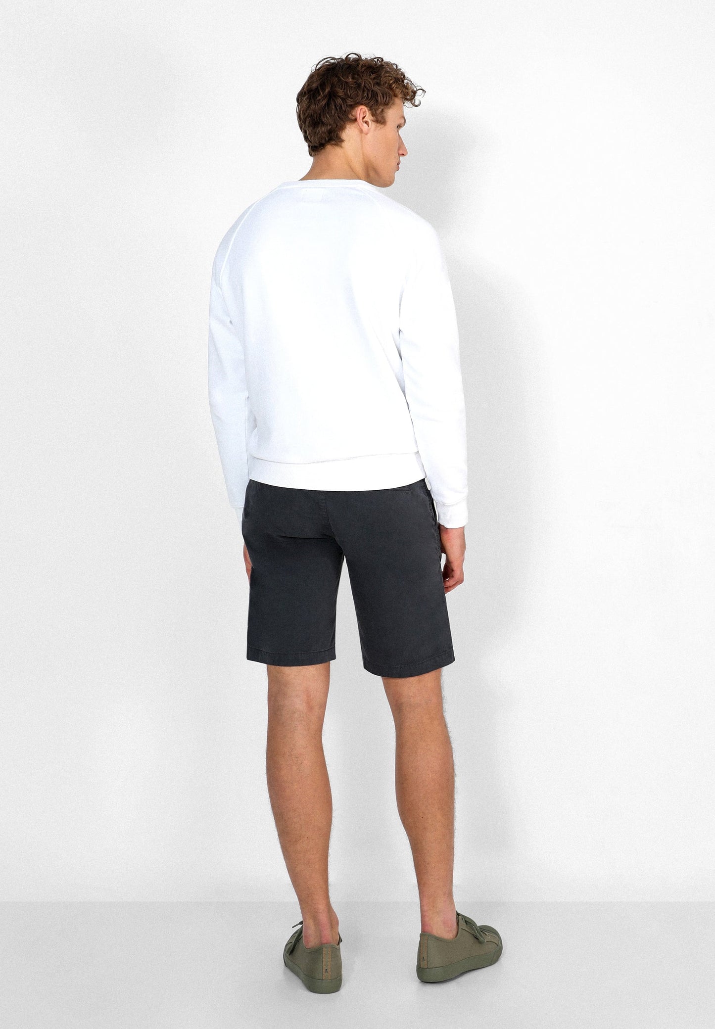 BERMUDAS BÁSICAS