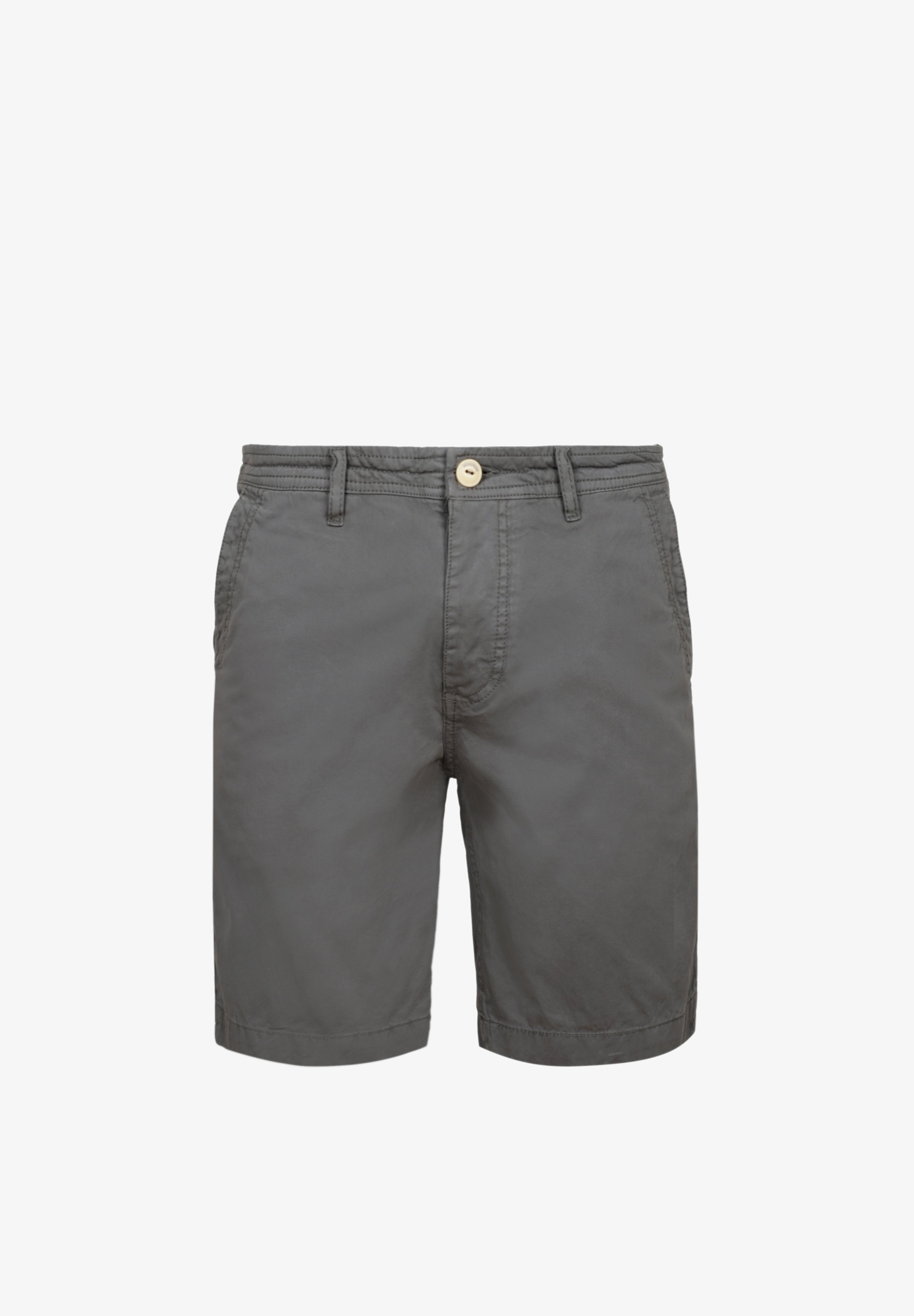 BERMUDAS BÁSICAS