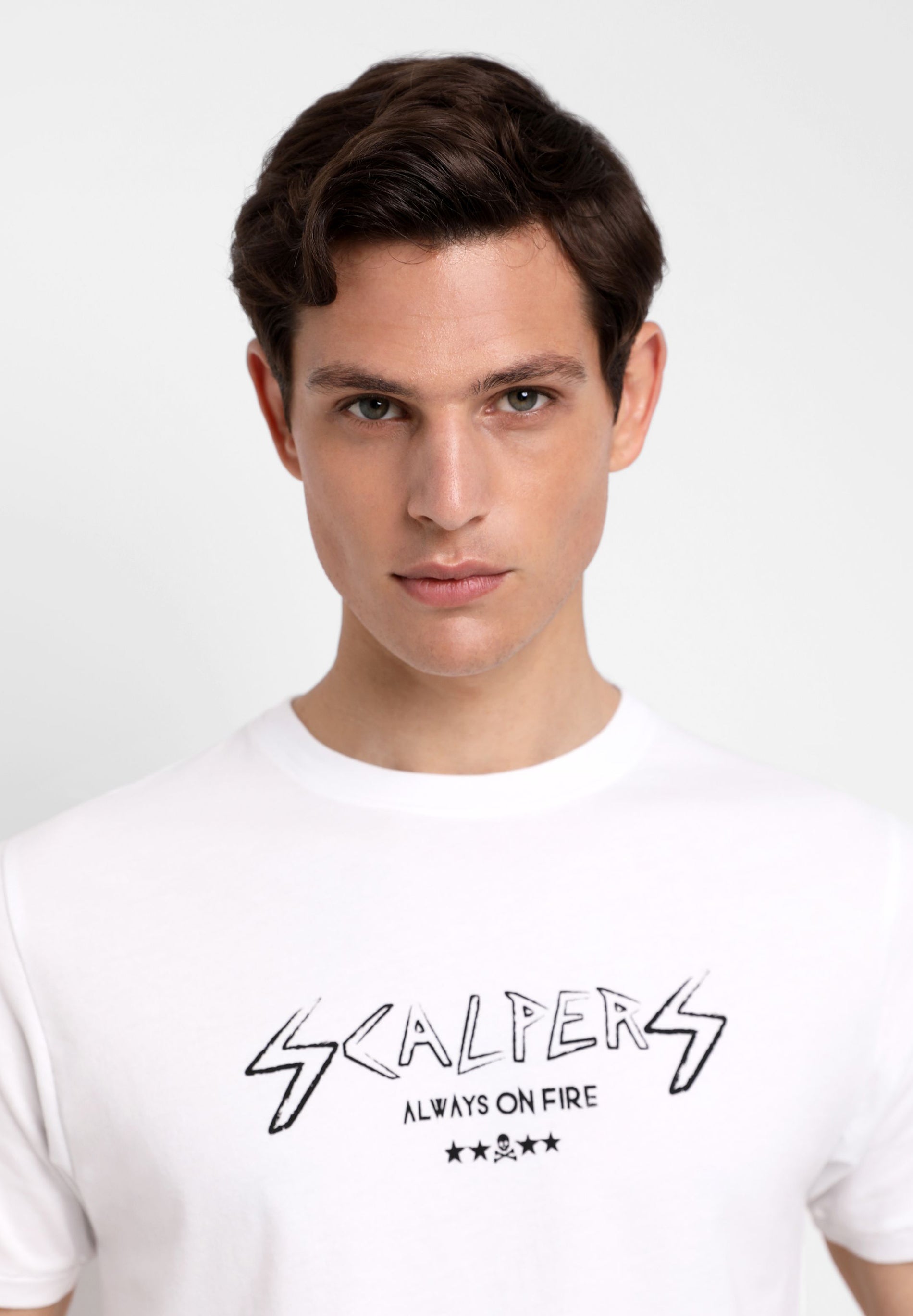 CAMISETA LOGO FRONTAL