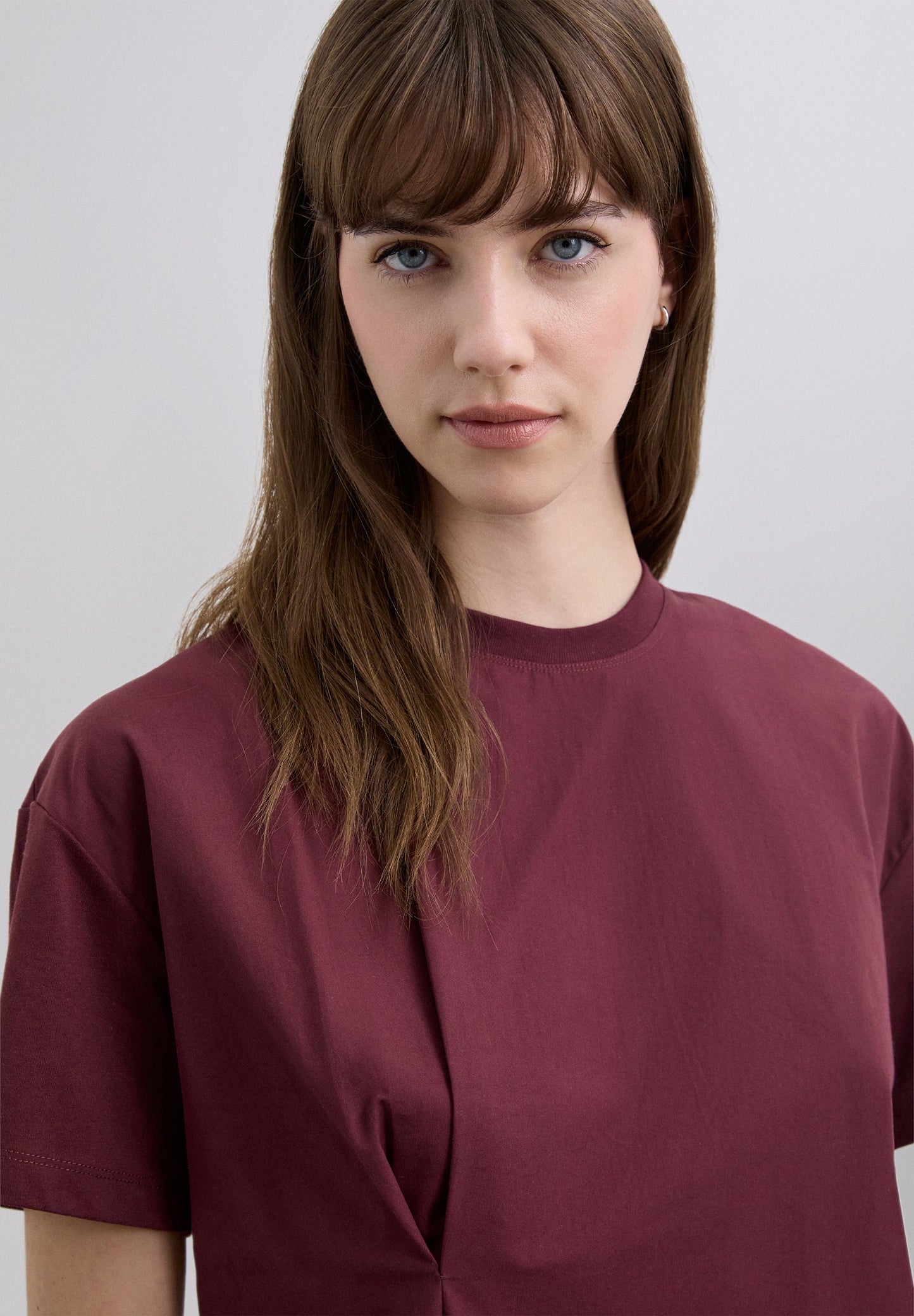 POLERA ASIMÉTRICA CUELLO REDONDO