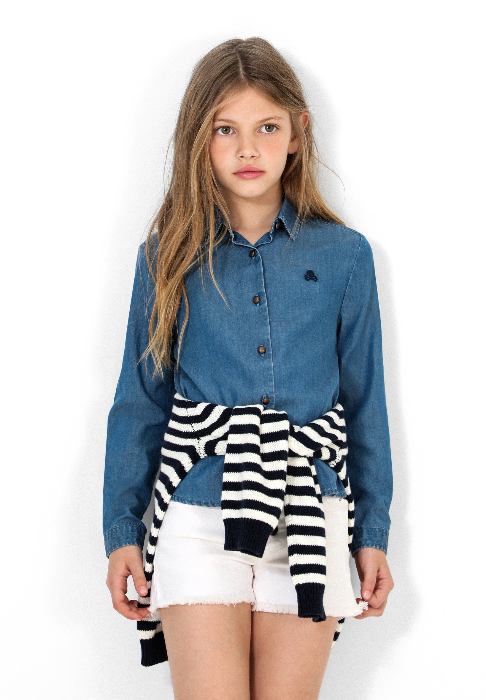 CAMISA VAQUERA BORDADO FLORES