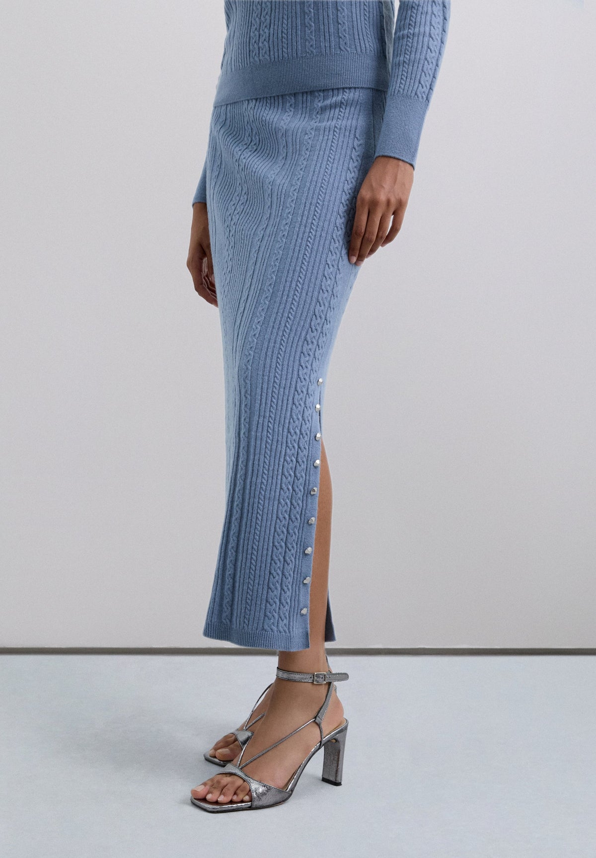 FALDA CABLE KNIT ABERTURA