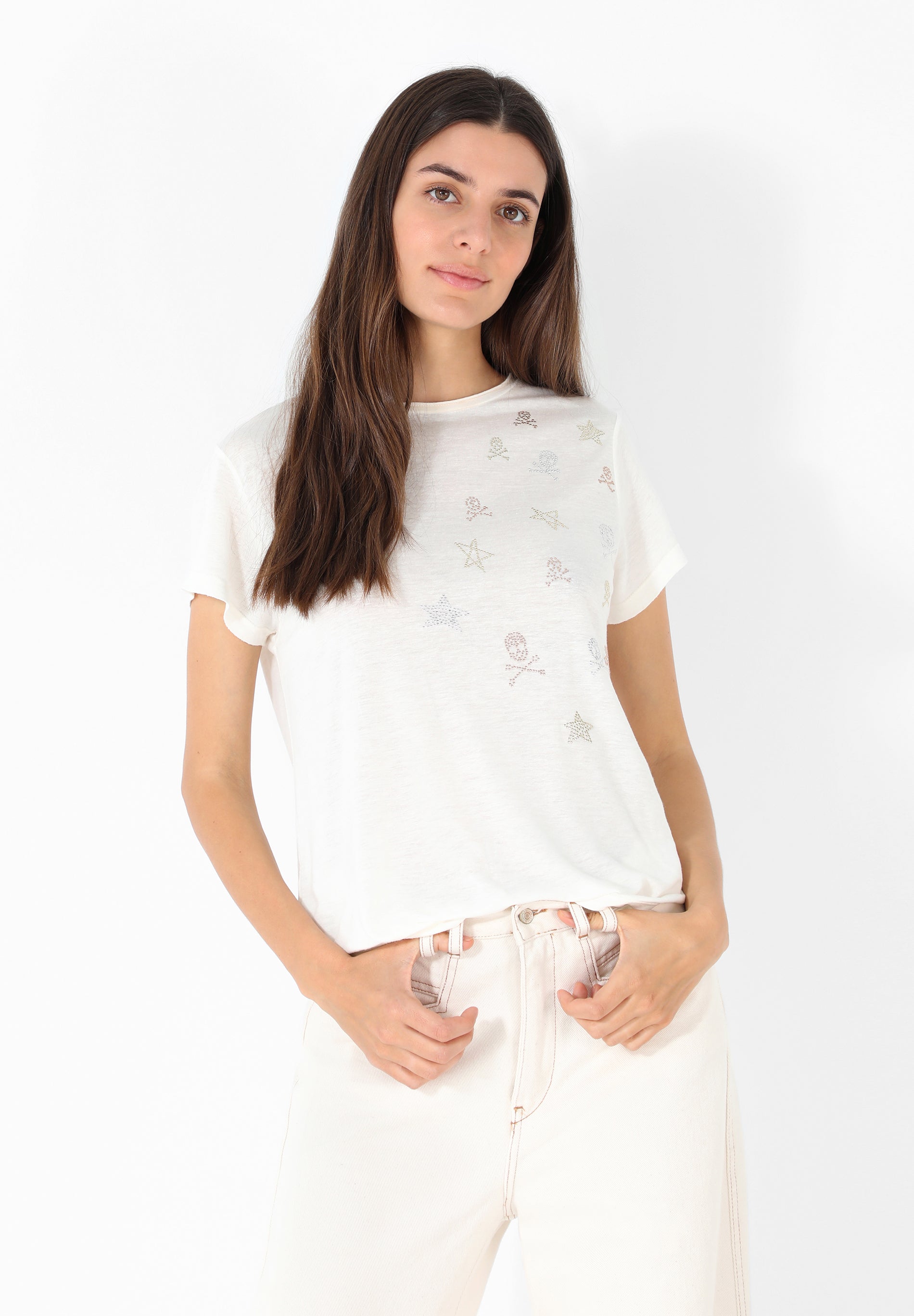 CAMISETA PRINTS MINI TACHUELAS