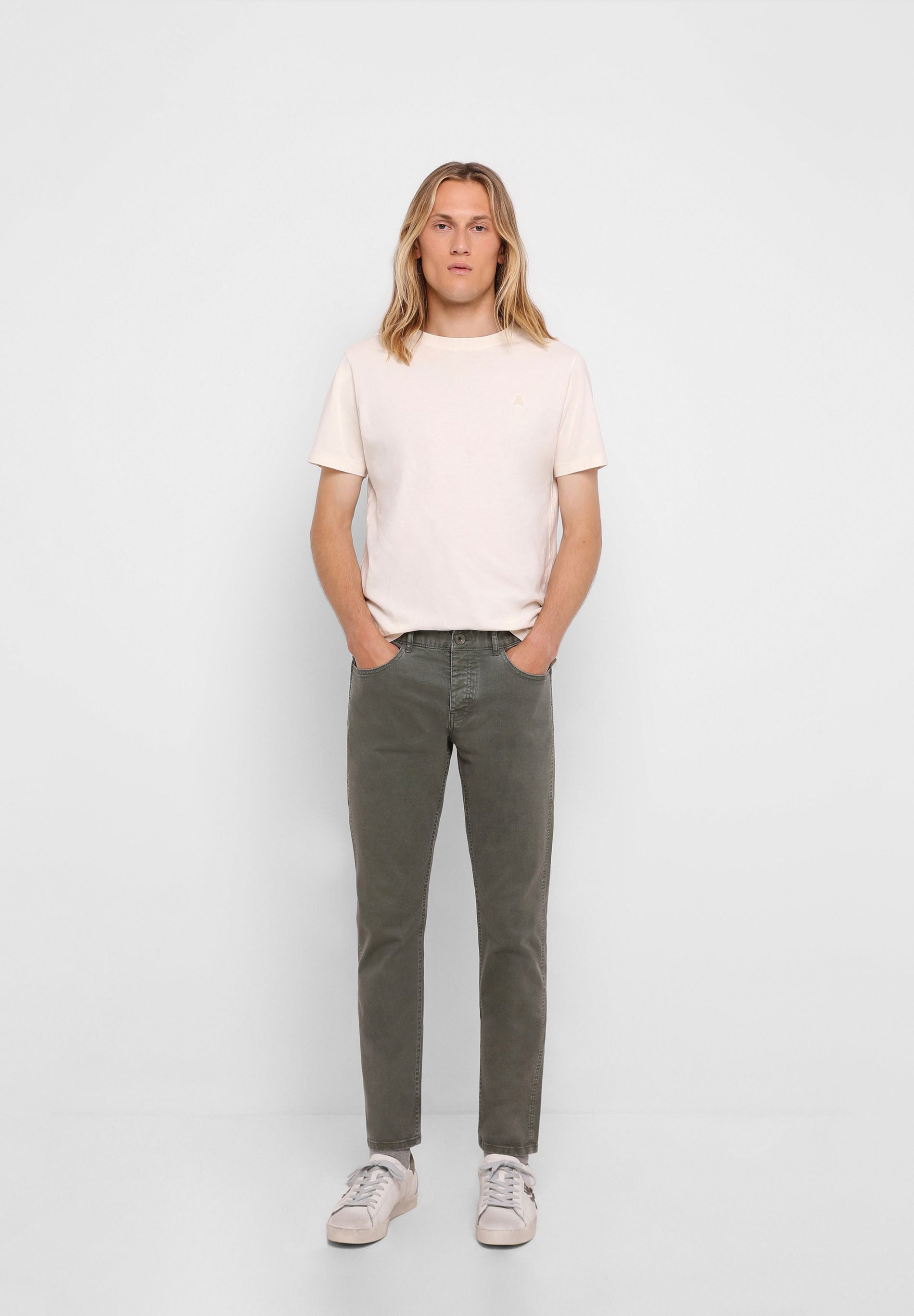 PANTALÓN CINCO BOLSILLOS