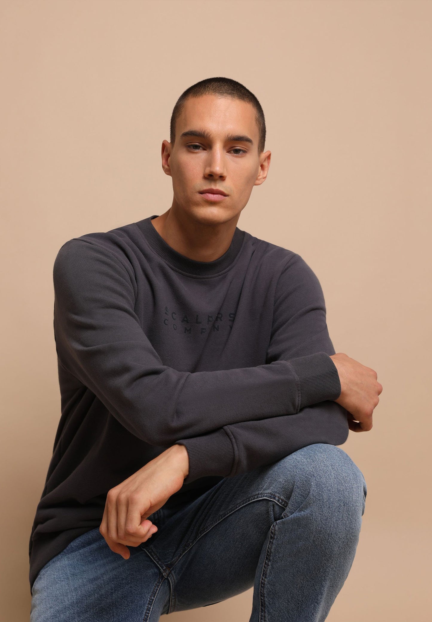 SUDADERA LOGO FLOCADO