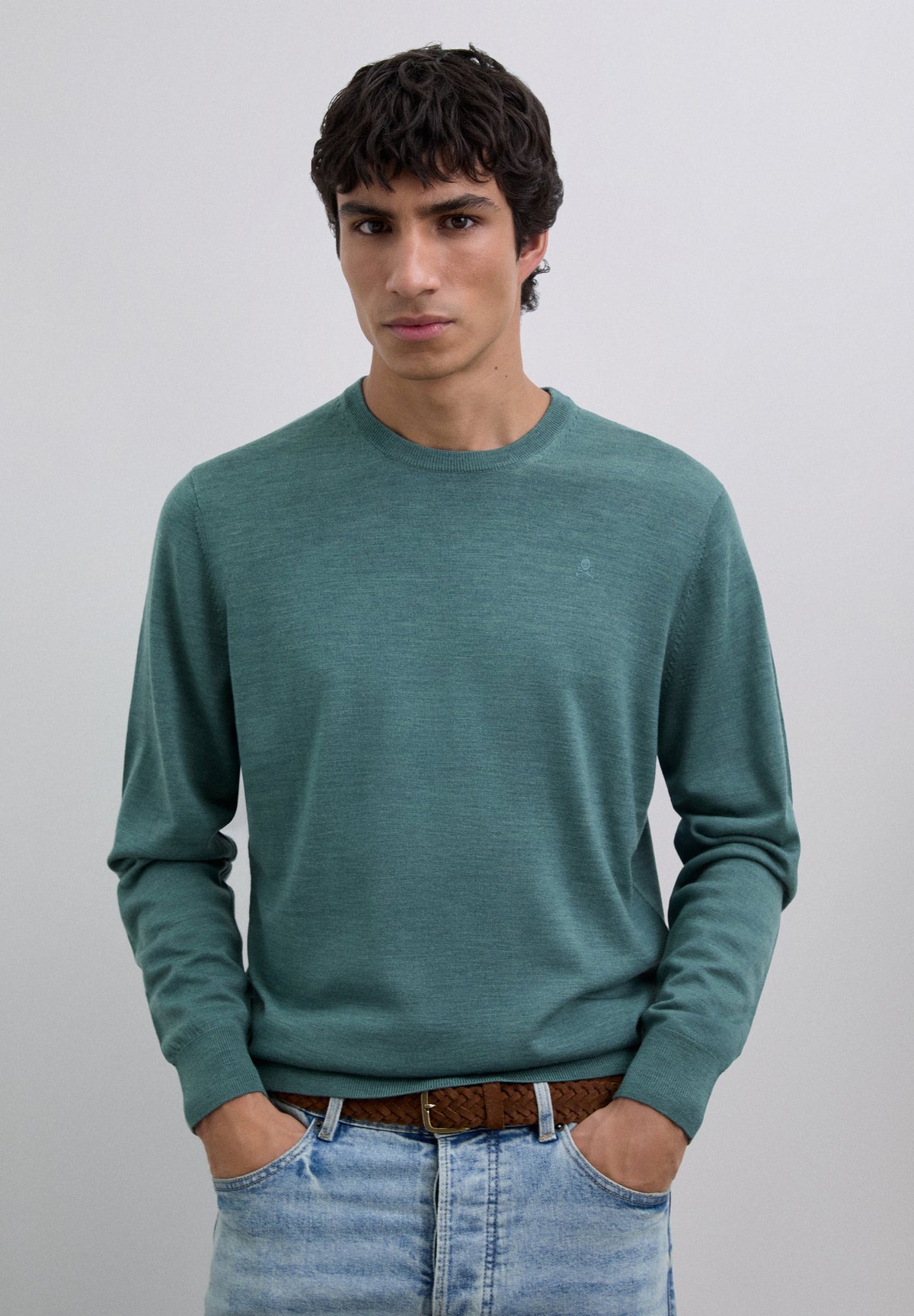 CHALECO BORDADO LANA MERINO