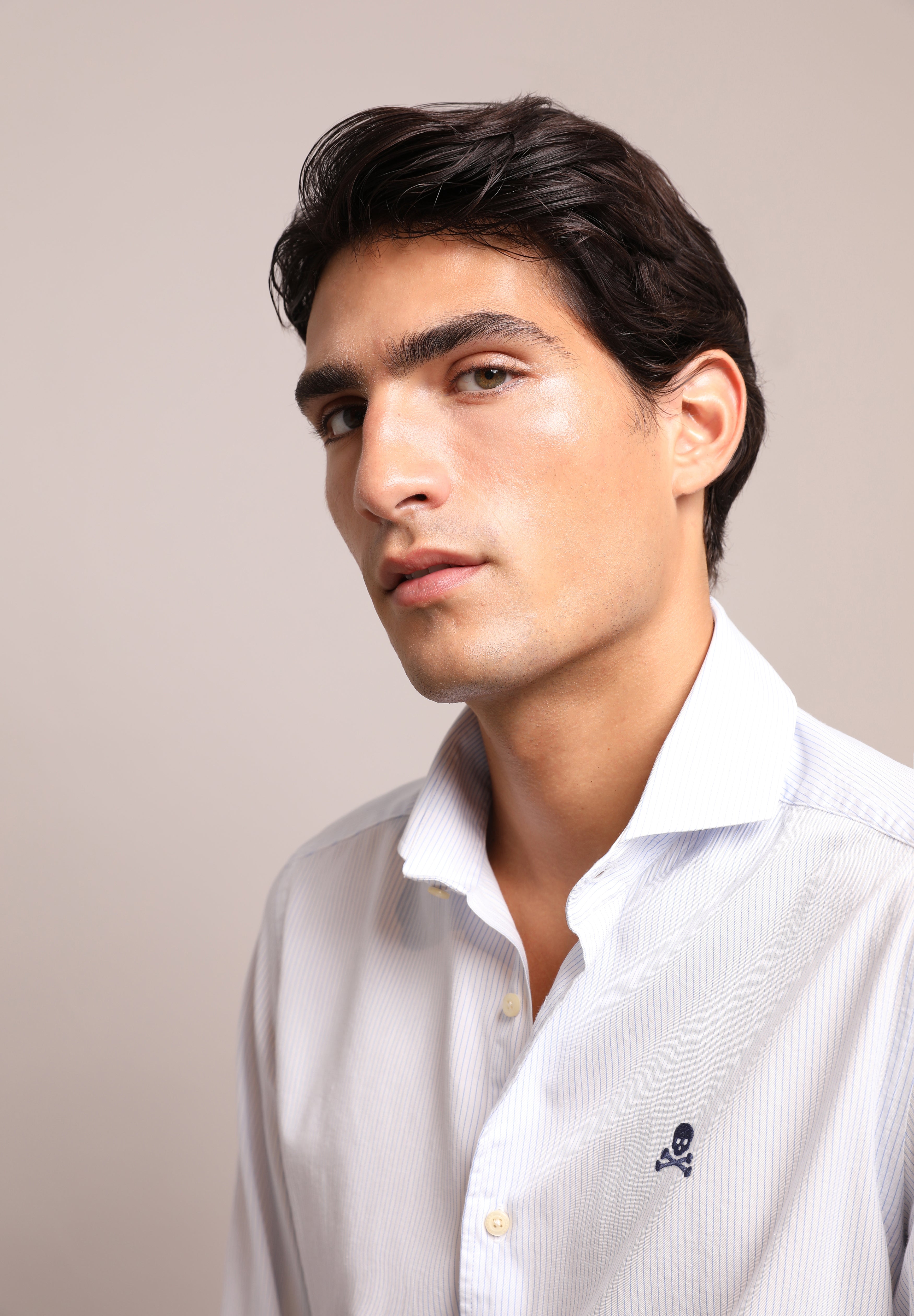 CAMISA CALAVERA CONTRASTE