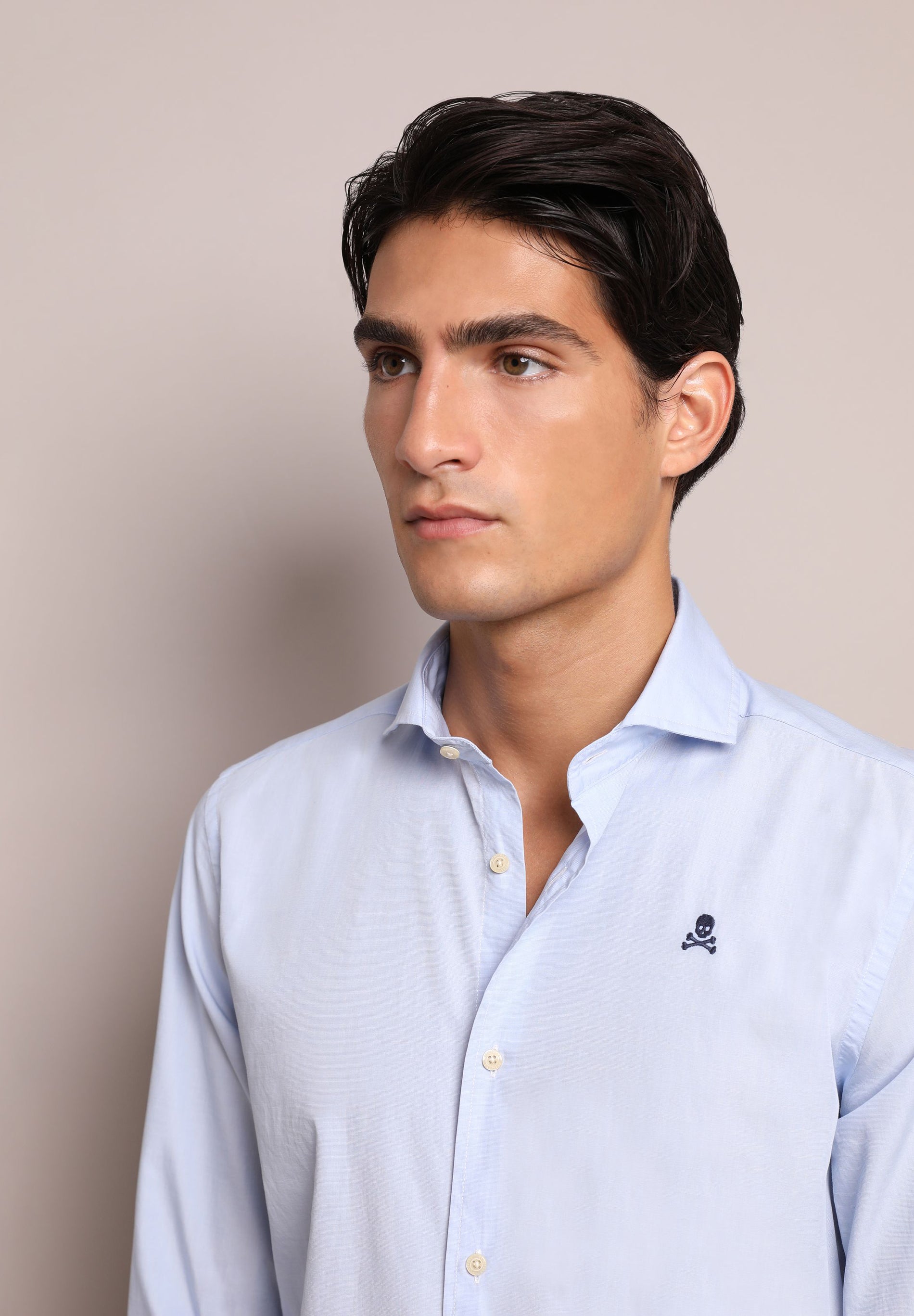 CAMISA CALAVERA BORDADA CONTRATE