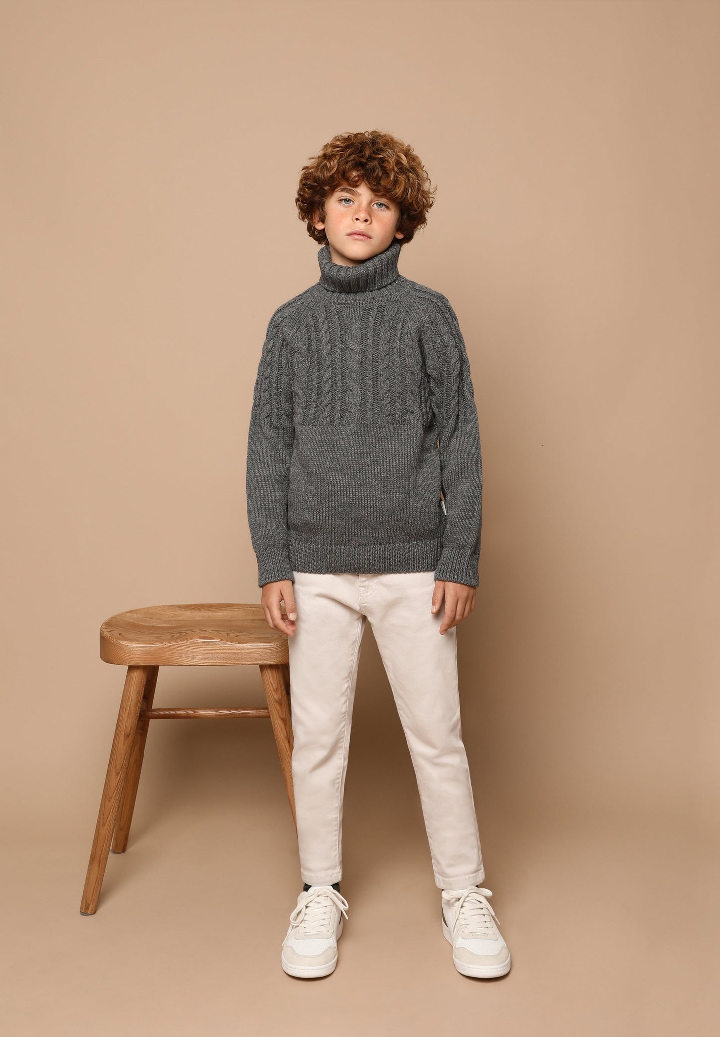 JERSEY OCHOS CUELLO ALTO