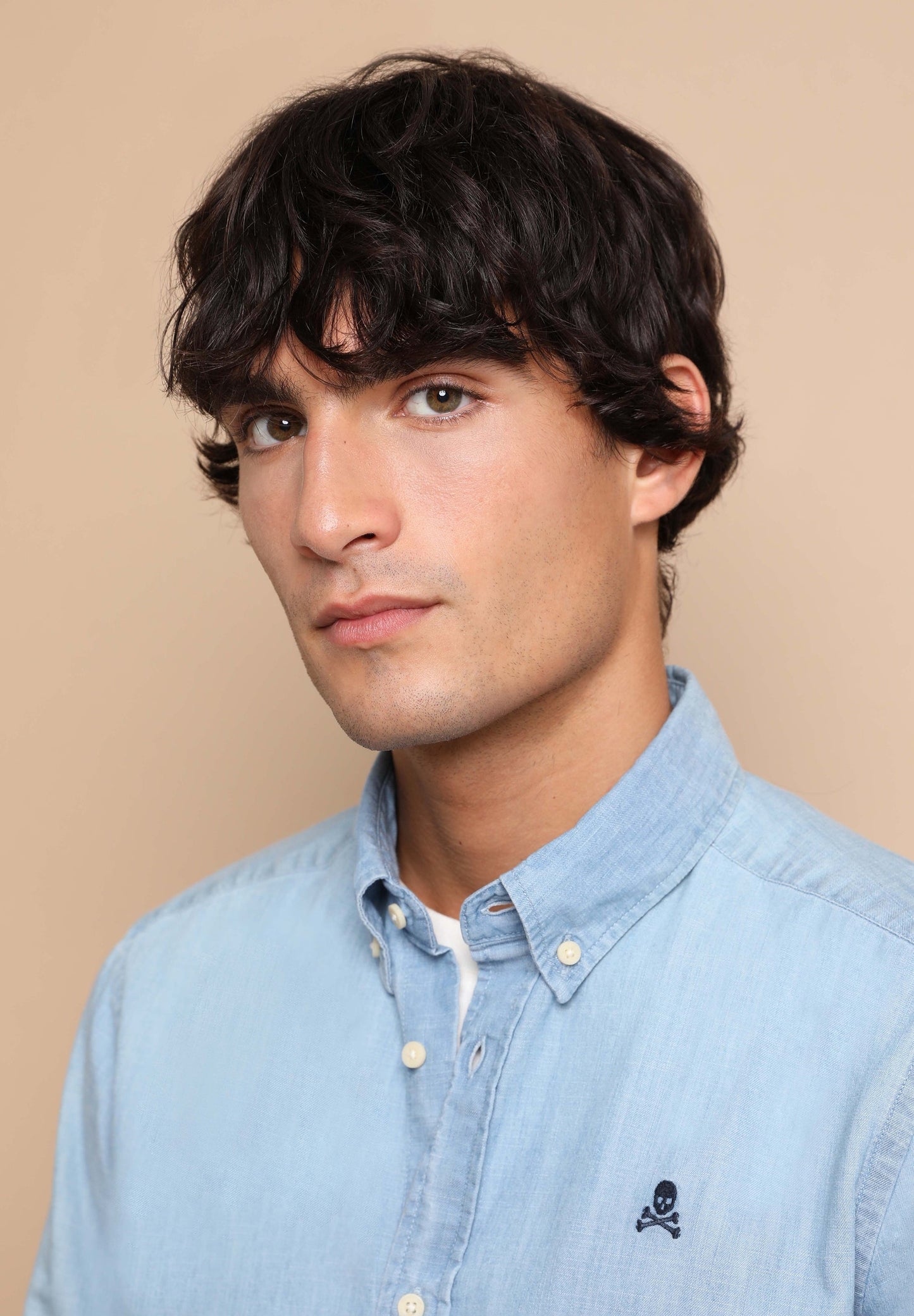 CAMISA DENIM CUELLO BOTONES