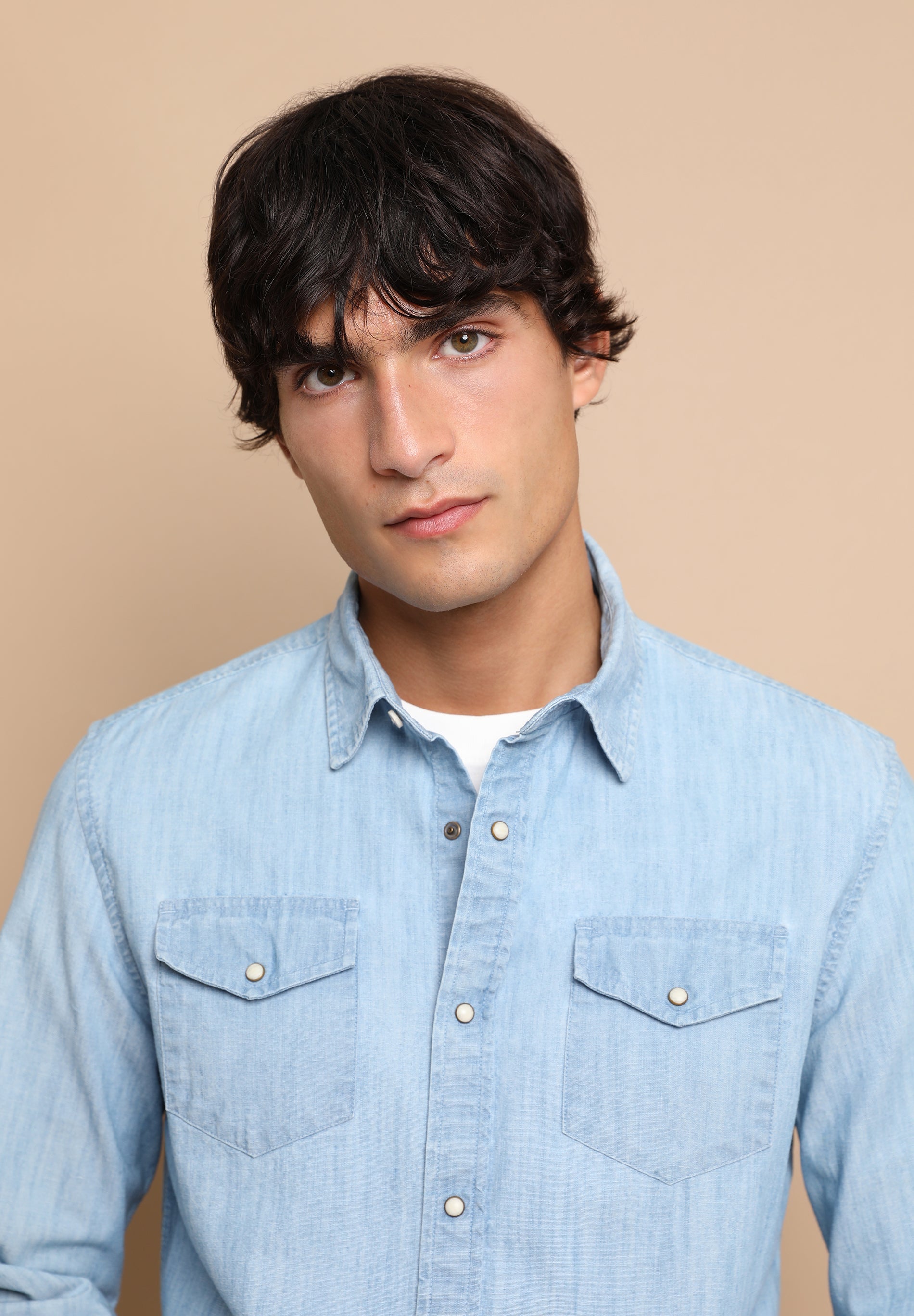 CAMISA DENIM BOLSILLOS TAPETA