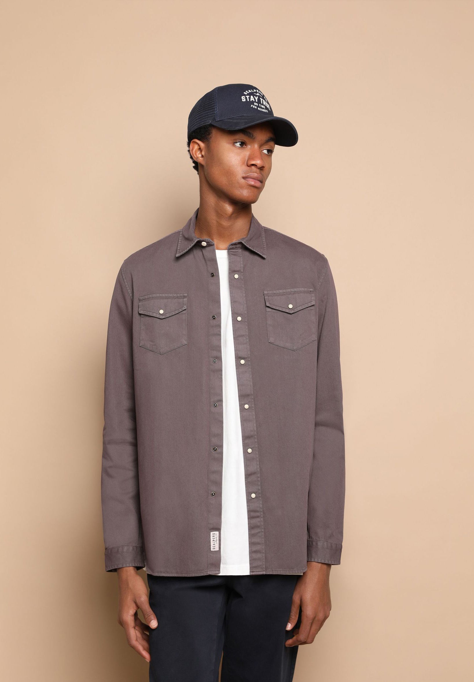 CAMISA LAVADA BOLSILLOS