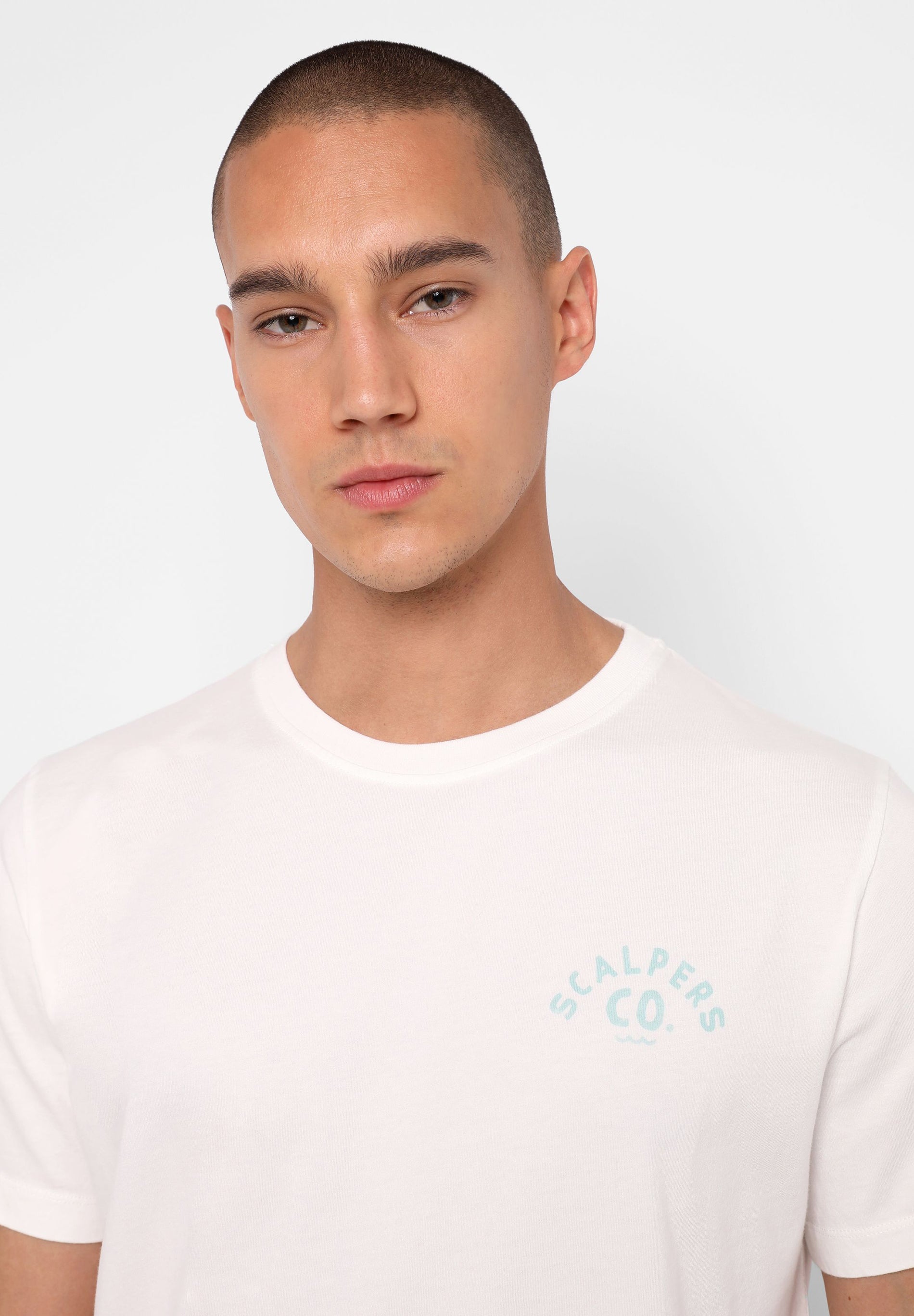 CAMISETA LOGO PECHO